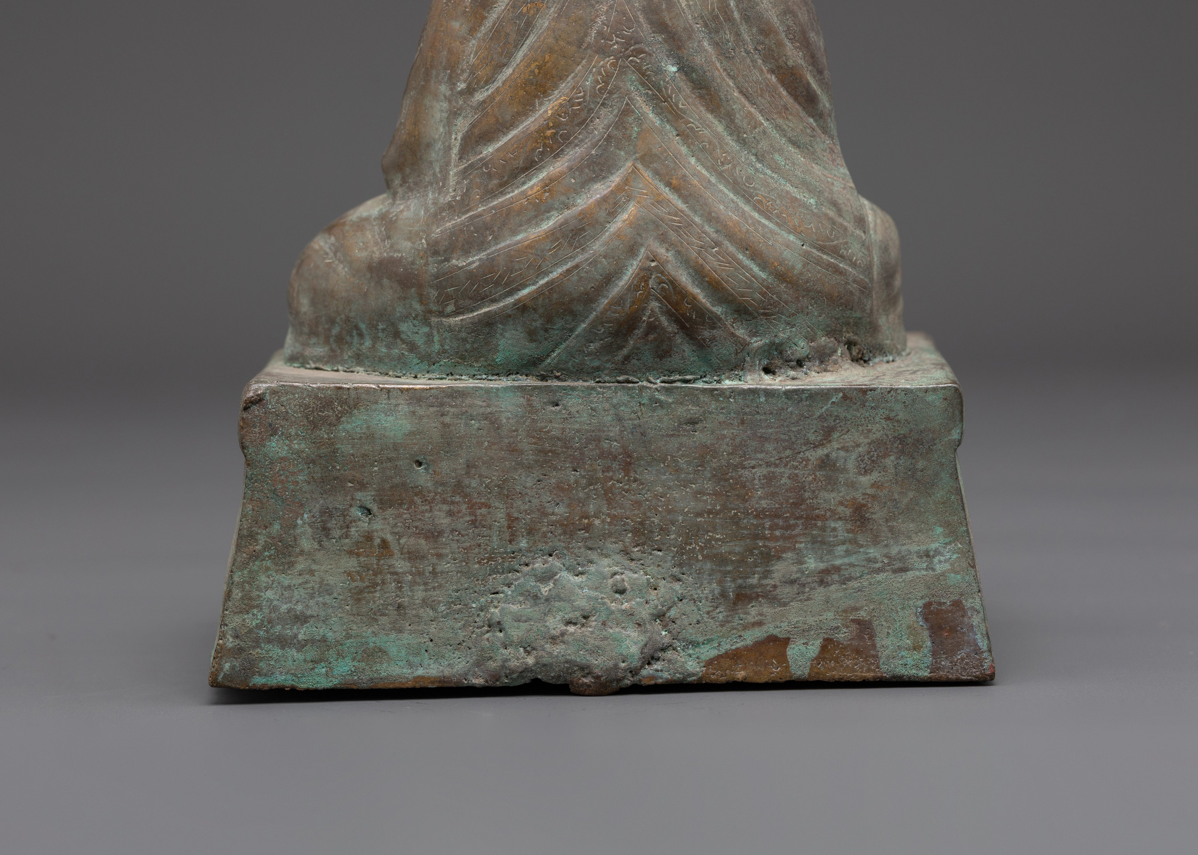 Gampopa Tibetain Statue | The Physician Yogi of Tibetan Buddhism