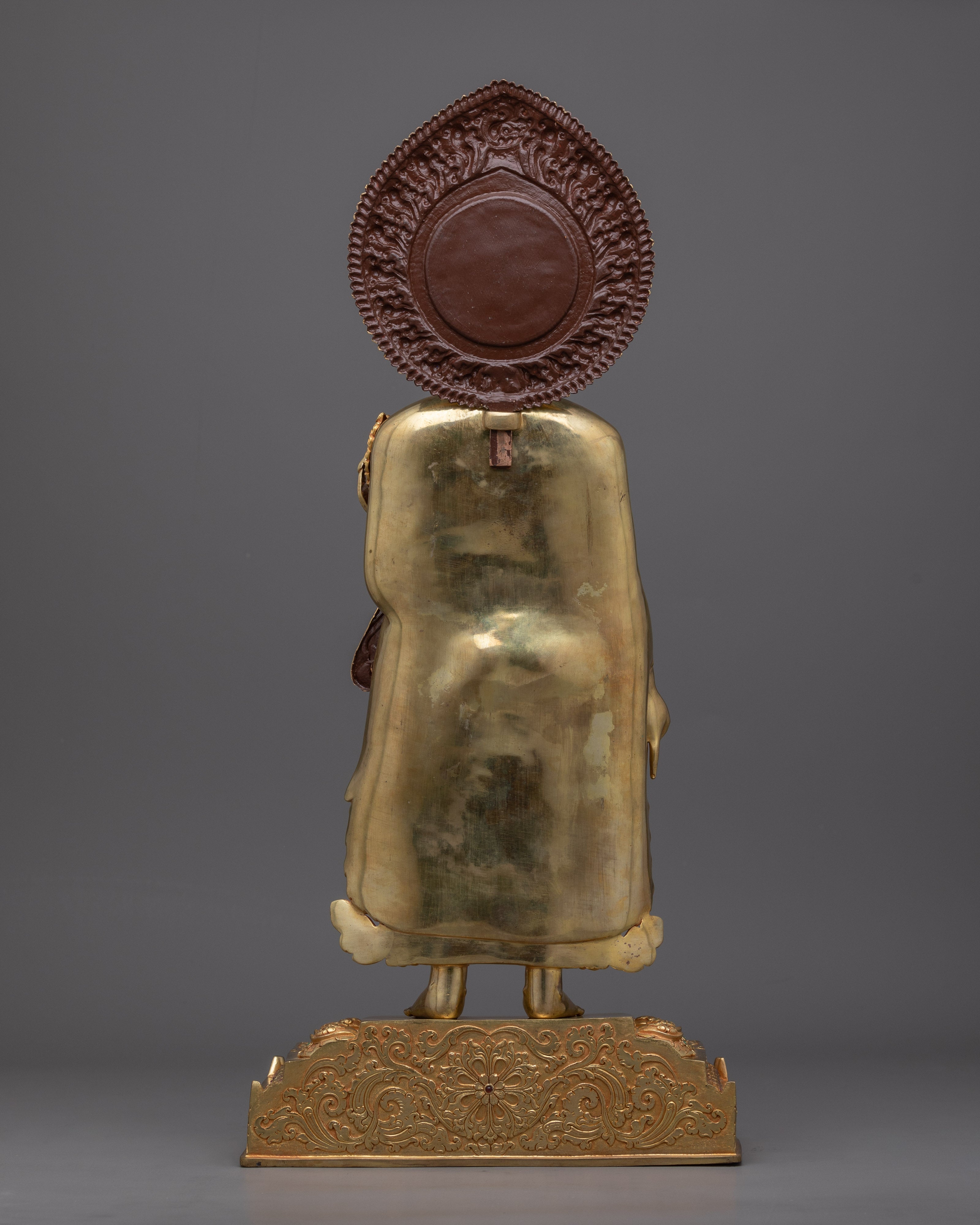 Standing Siddhārtha Statue | A Masterpiece Depicting the Spiritual Journey of the Buddha