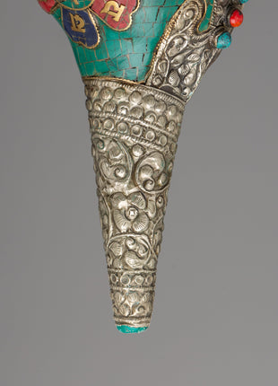 Turquoise Conch Shell | A Sacred Ritual Offering for Altar