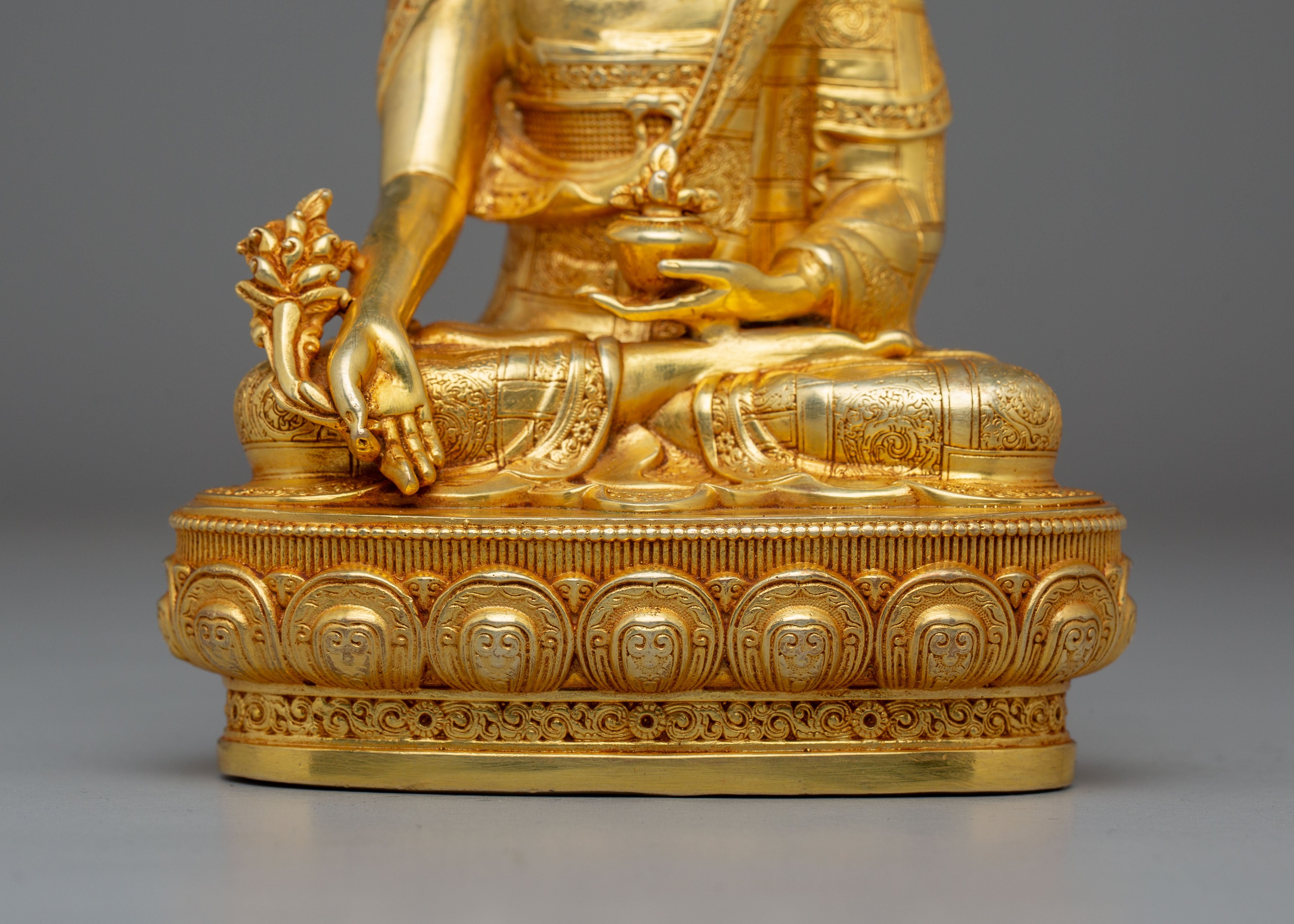 Medicine Buddha Statue with Healing Power | Tibetan Healing Deity