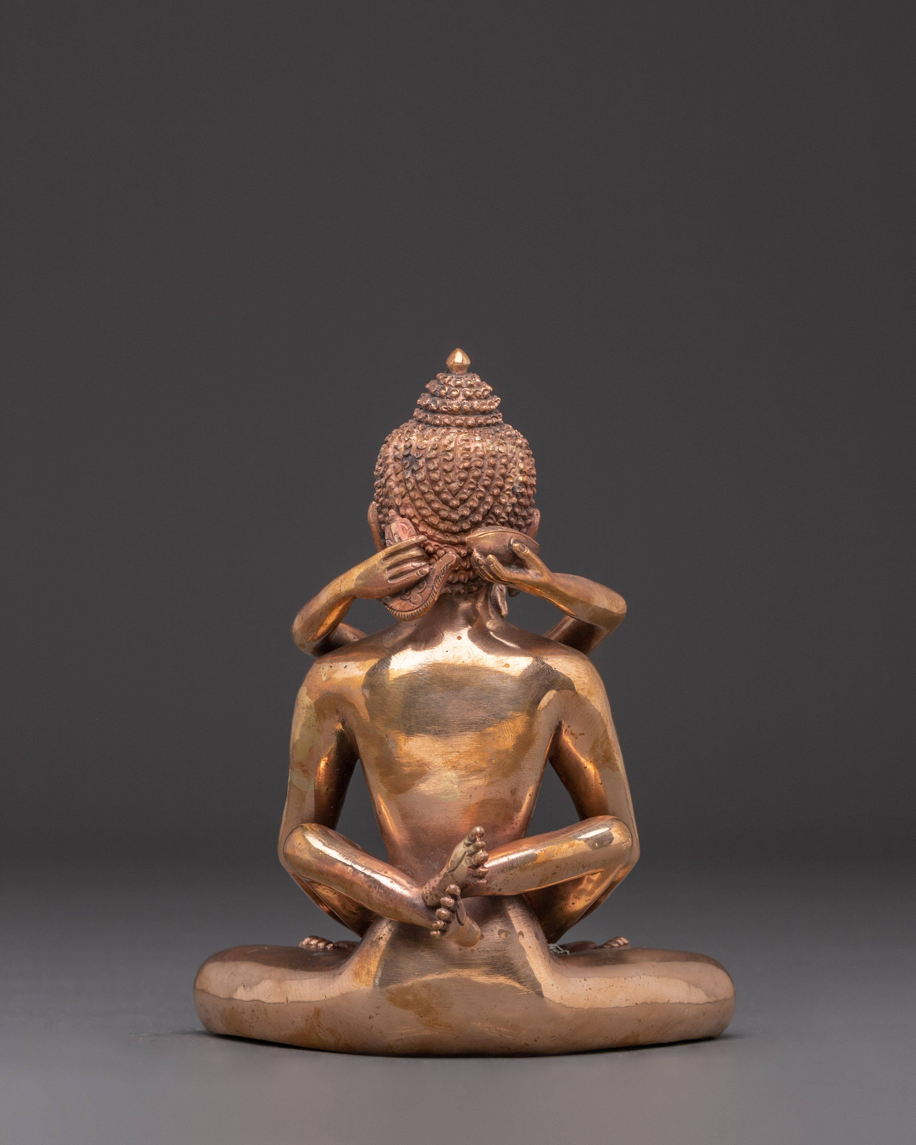 Samantha Bhadra with consort statue | Symbol of Enlightenment