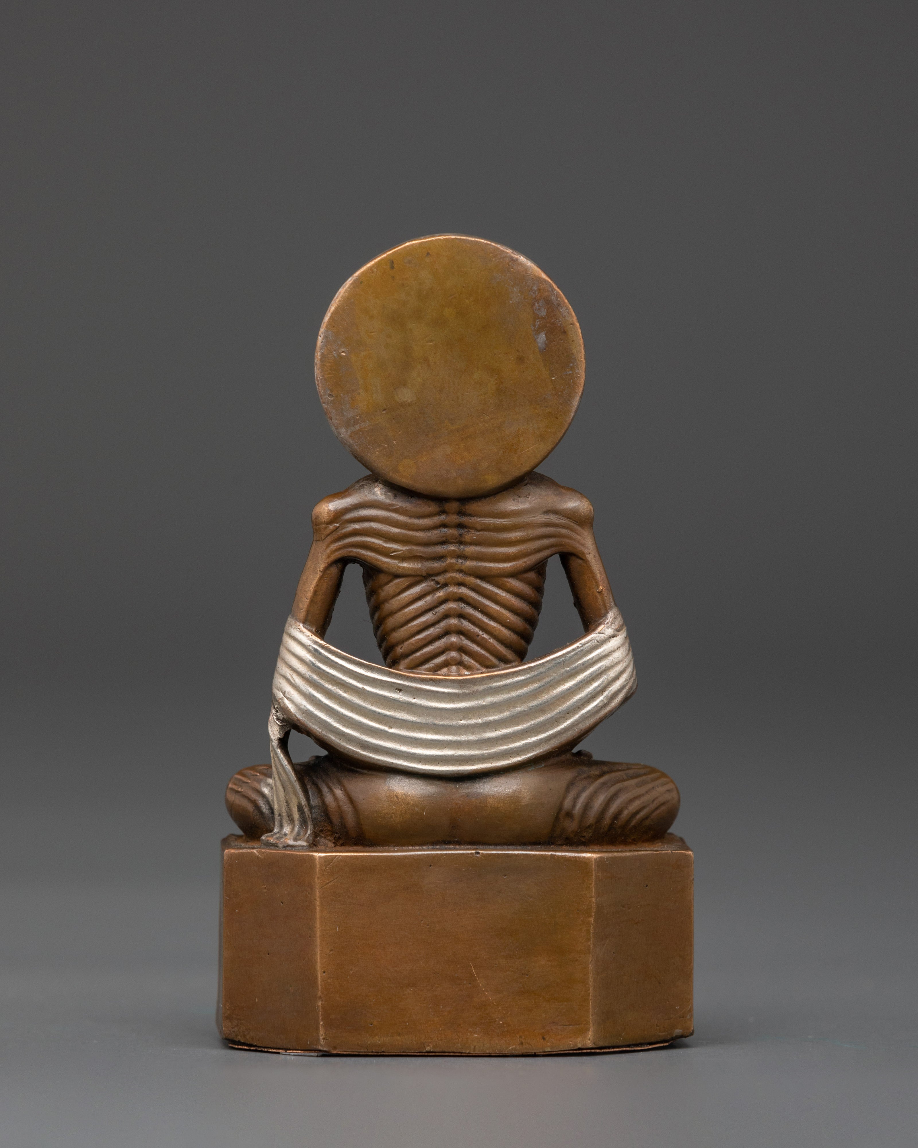 Fasting Oxidized Copper Shakyamuni Buddha Statue | for Meditation and Spiritual Harmony