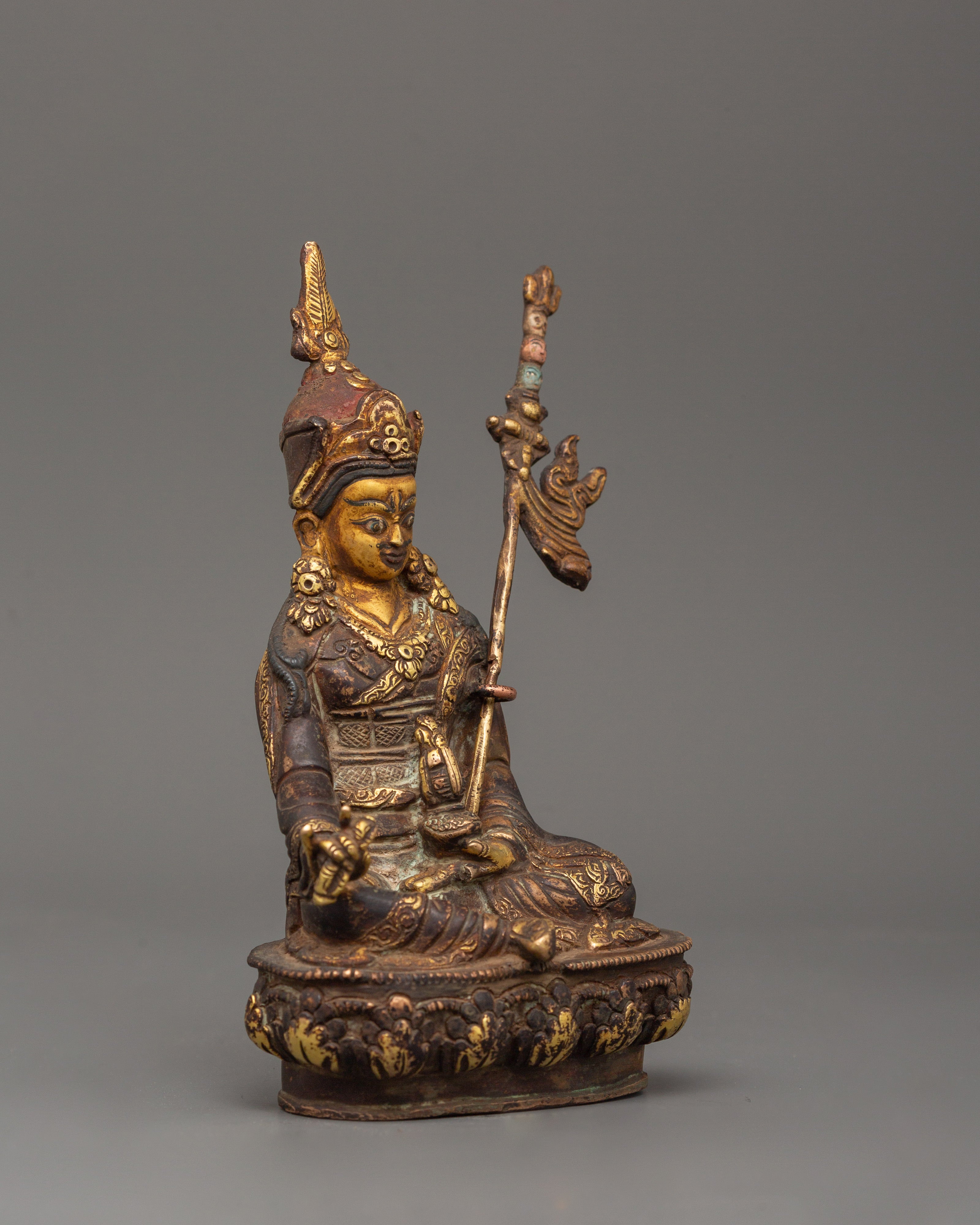 Guru Rinpoche Compassionate Figurine | Lotus Born Buddha