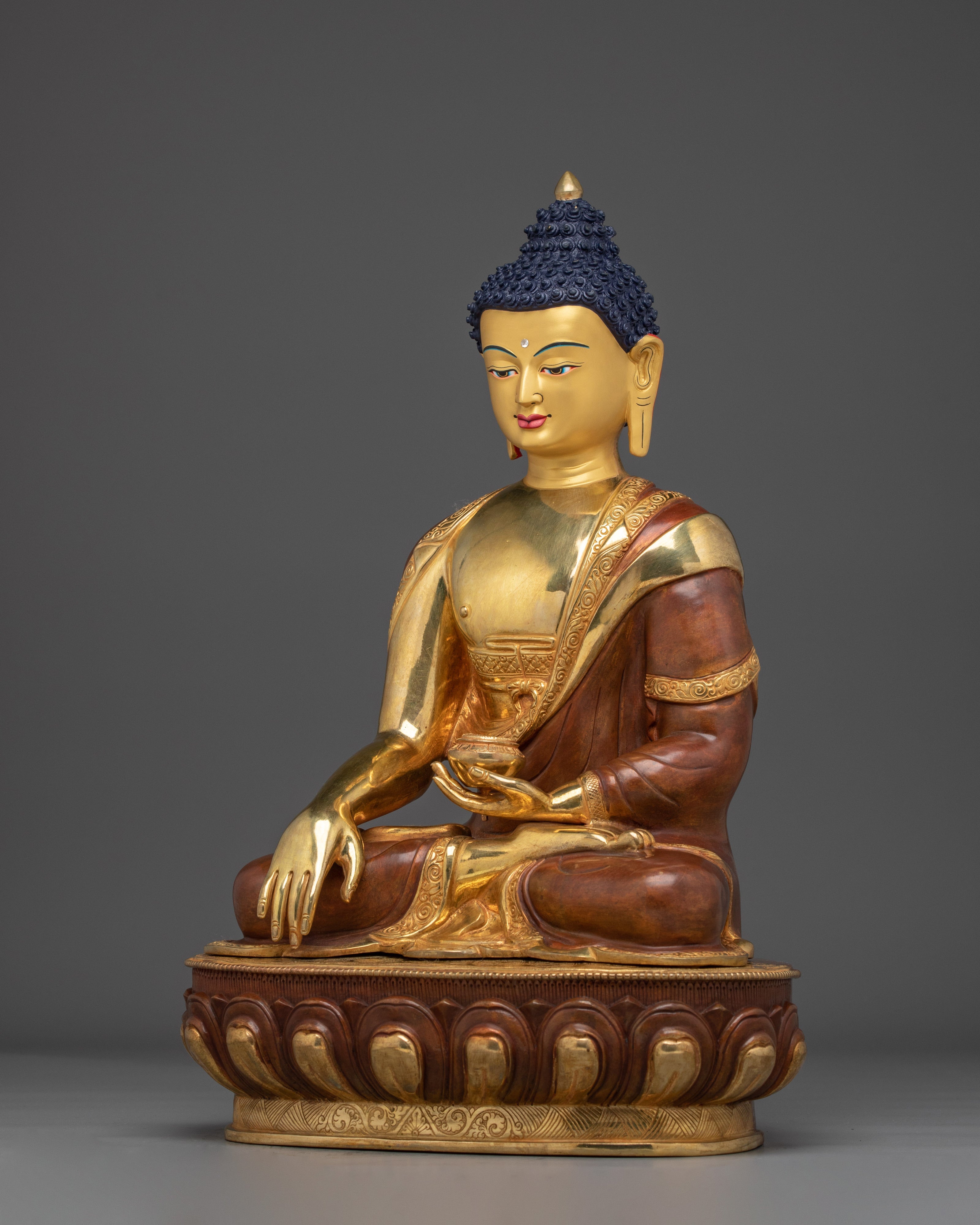 Peaceful Shakyamuni Buddha Golden Art | Historical Gautama Buddha
