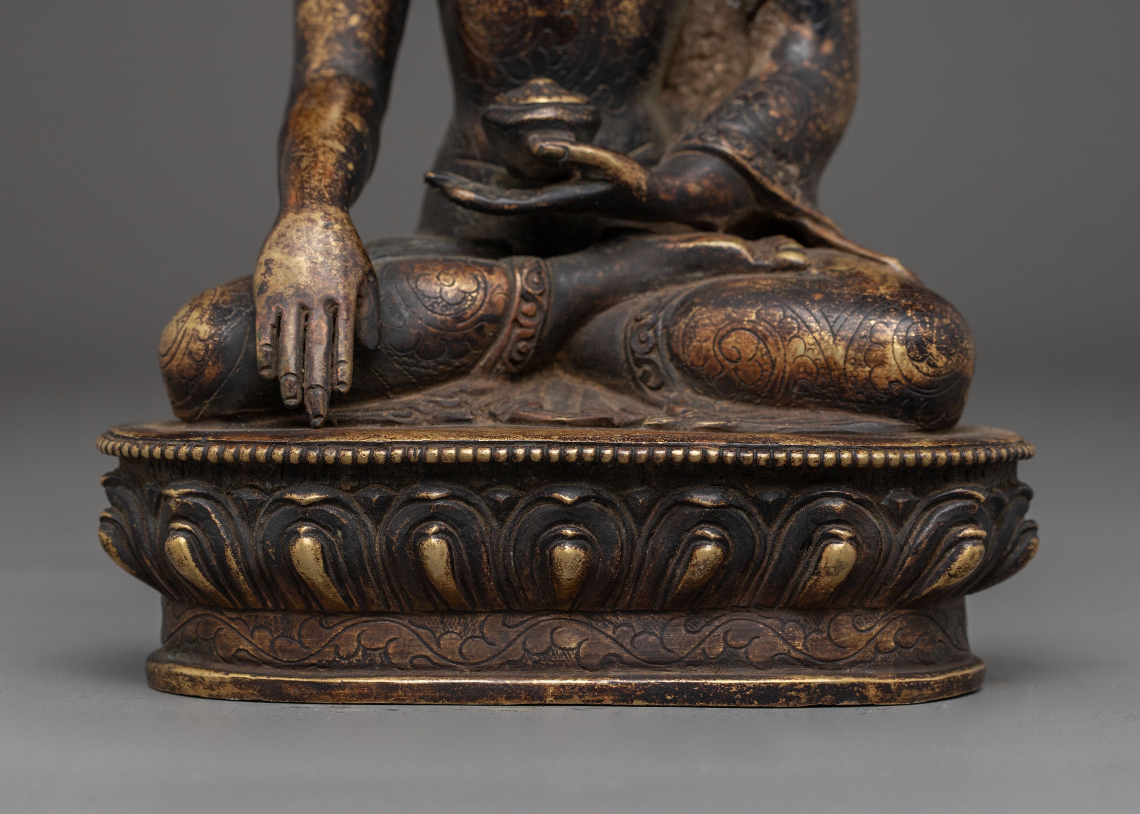 Statue of Shakyamuni Buddha of Light | The Historical Buddha