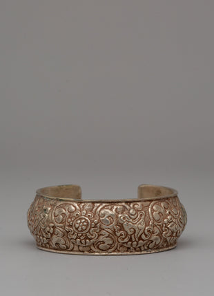 Ornate White Metal Bracelet 