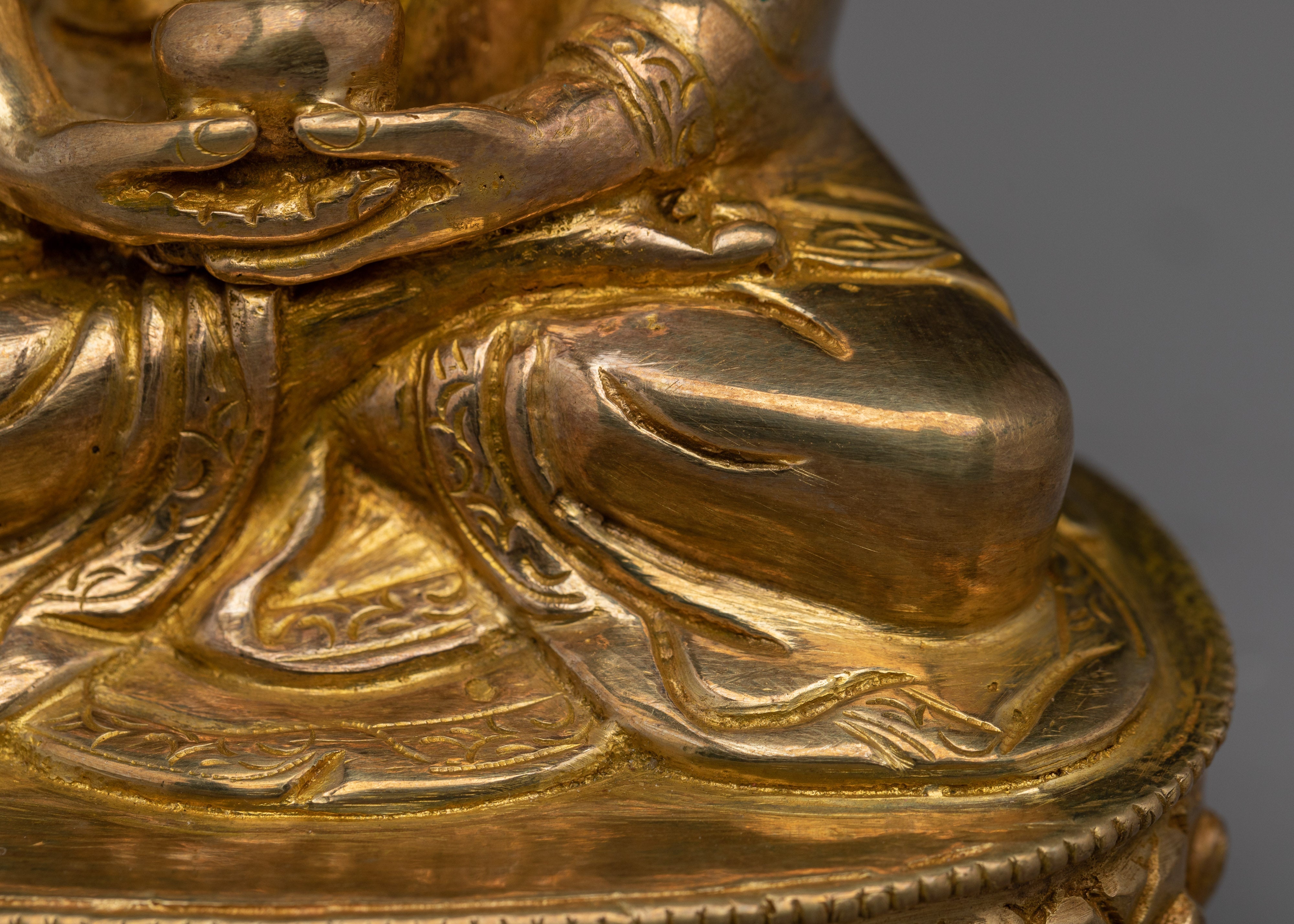 Infinite Light of Amitabha Buddha | Peaceful Buddha