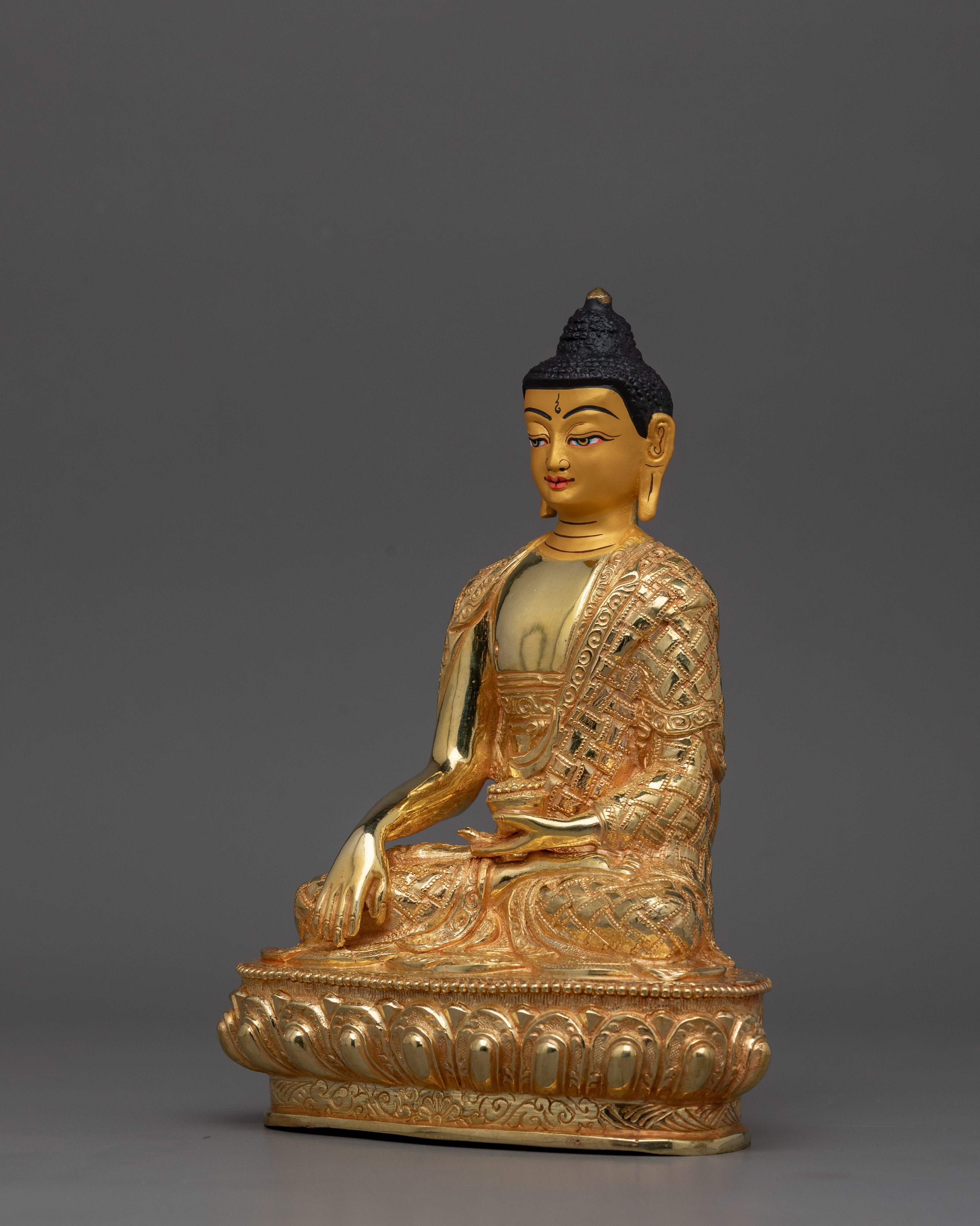 Nepalese Handmade Statue of Shakyamuni Buddha | 24k Gold Gilded