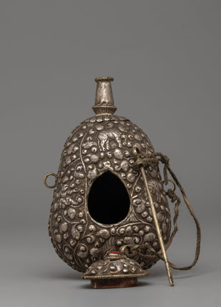 Tibetan Religious Snuff Bottle | A Sacred Ritual Vessel