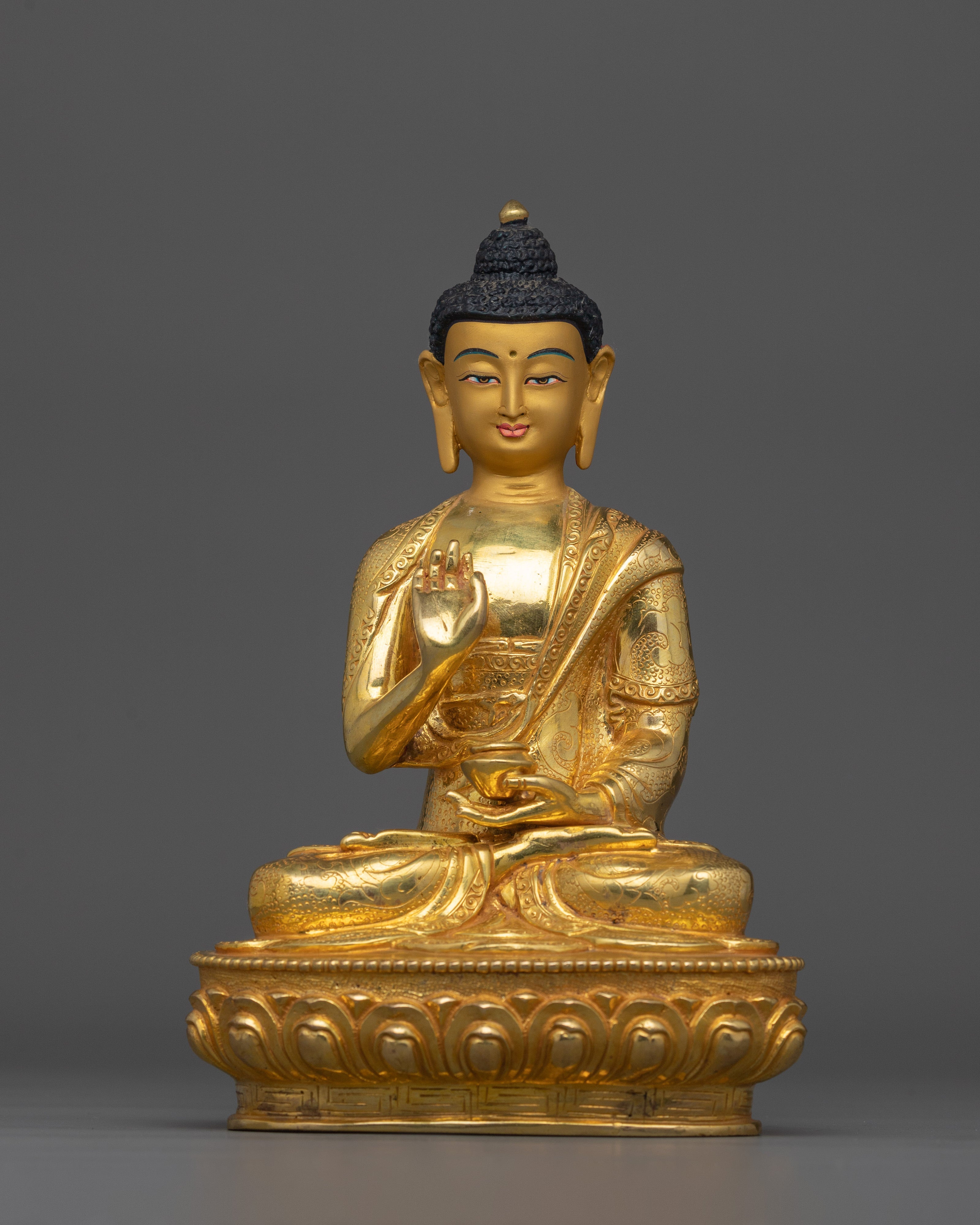 serene-amoghasiddhi-statue