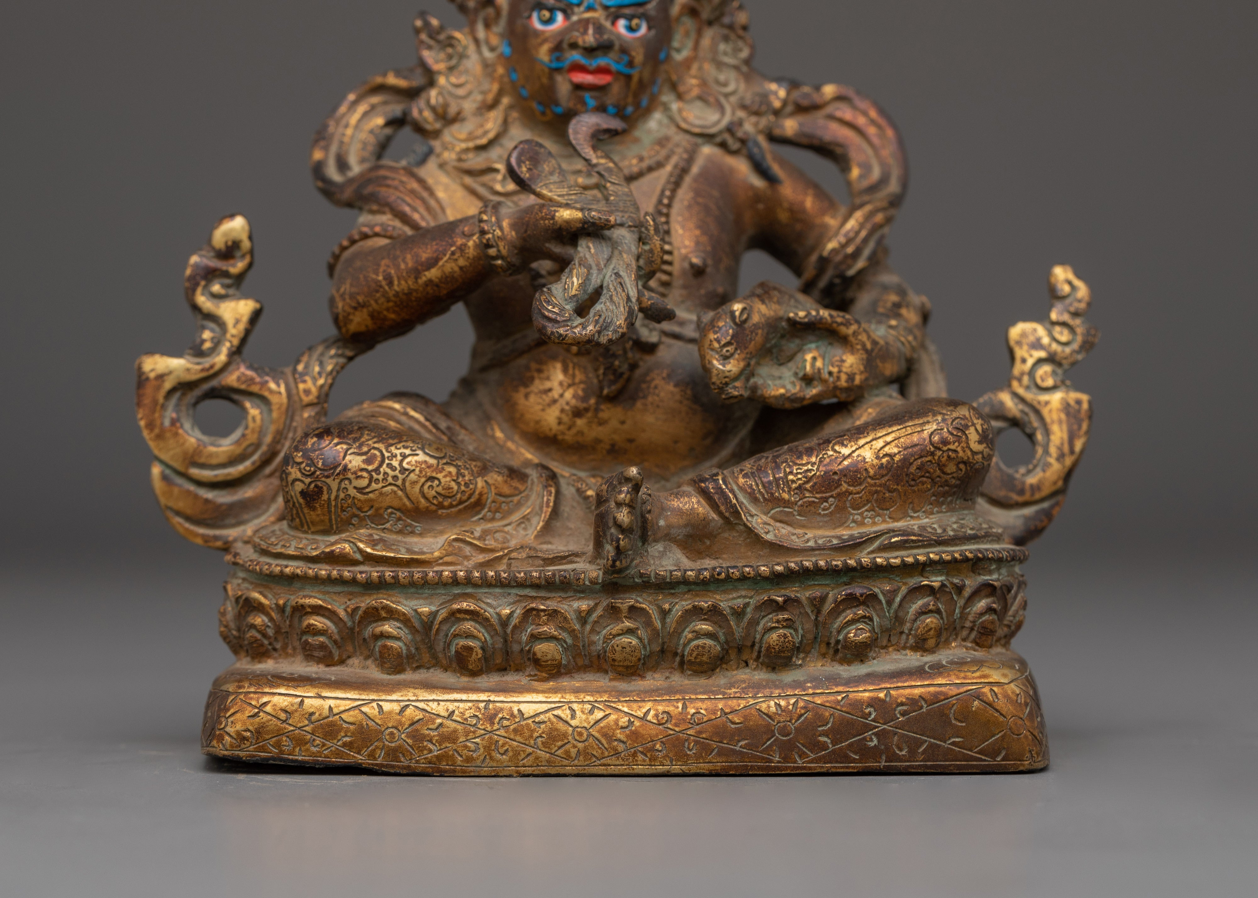Buddhist Statue of Dzambhala | Symbol of Prosperity