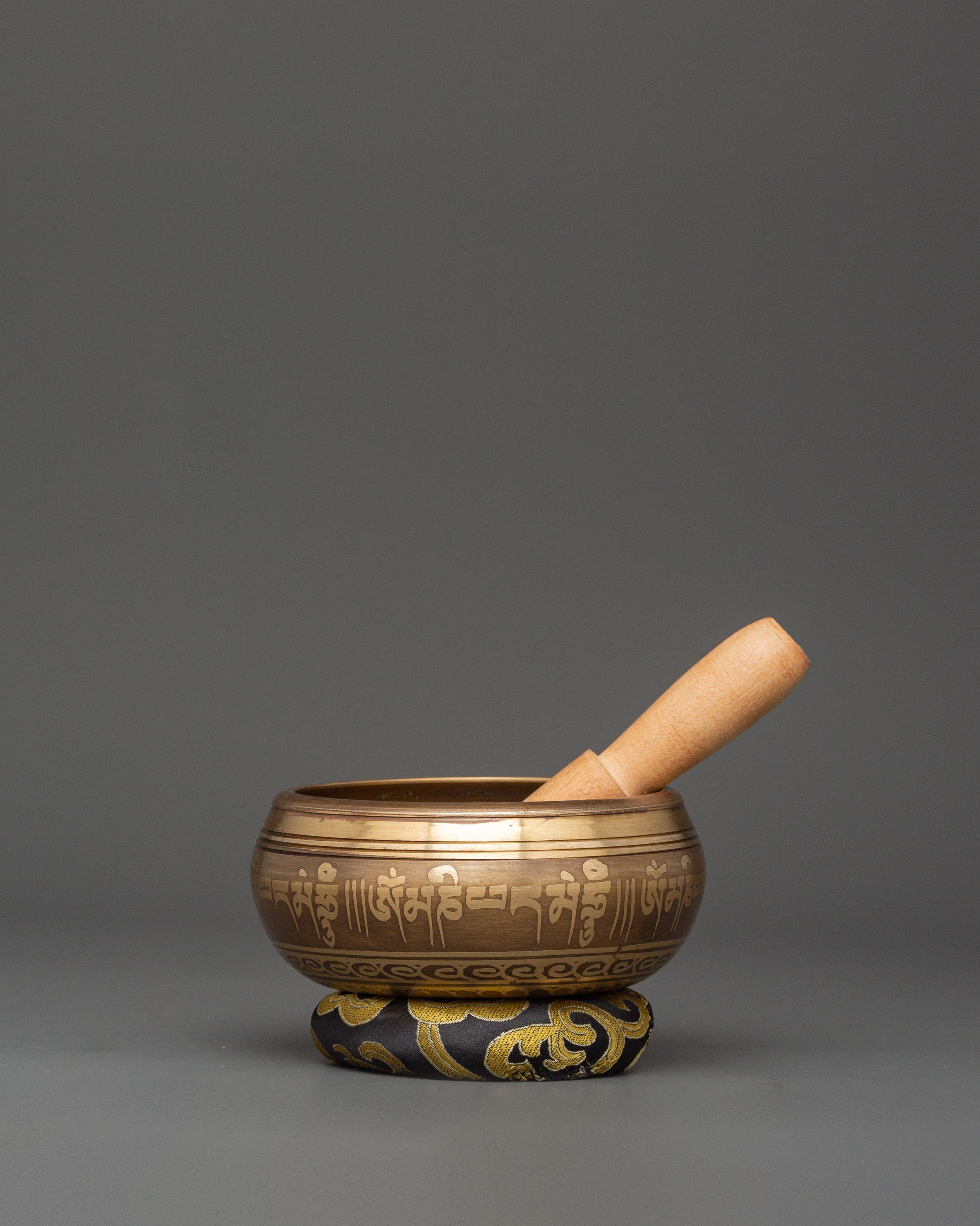 Large Tibetan Singing Bowl | Meditation Sound Bowl with Wooden Striker