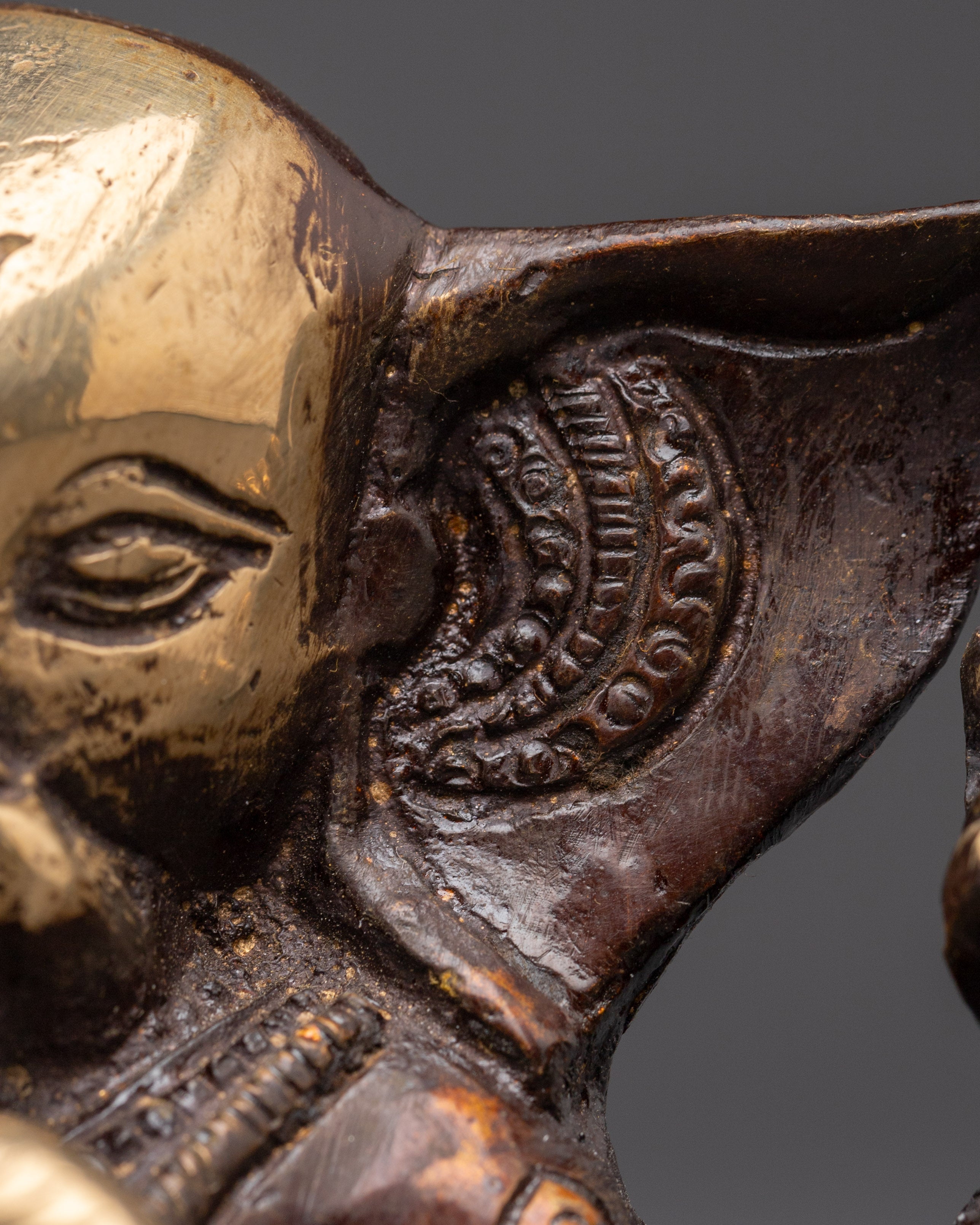 The Ganesha Sculpture | Spiritual Blessings and Home Decor