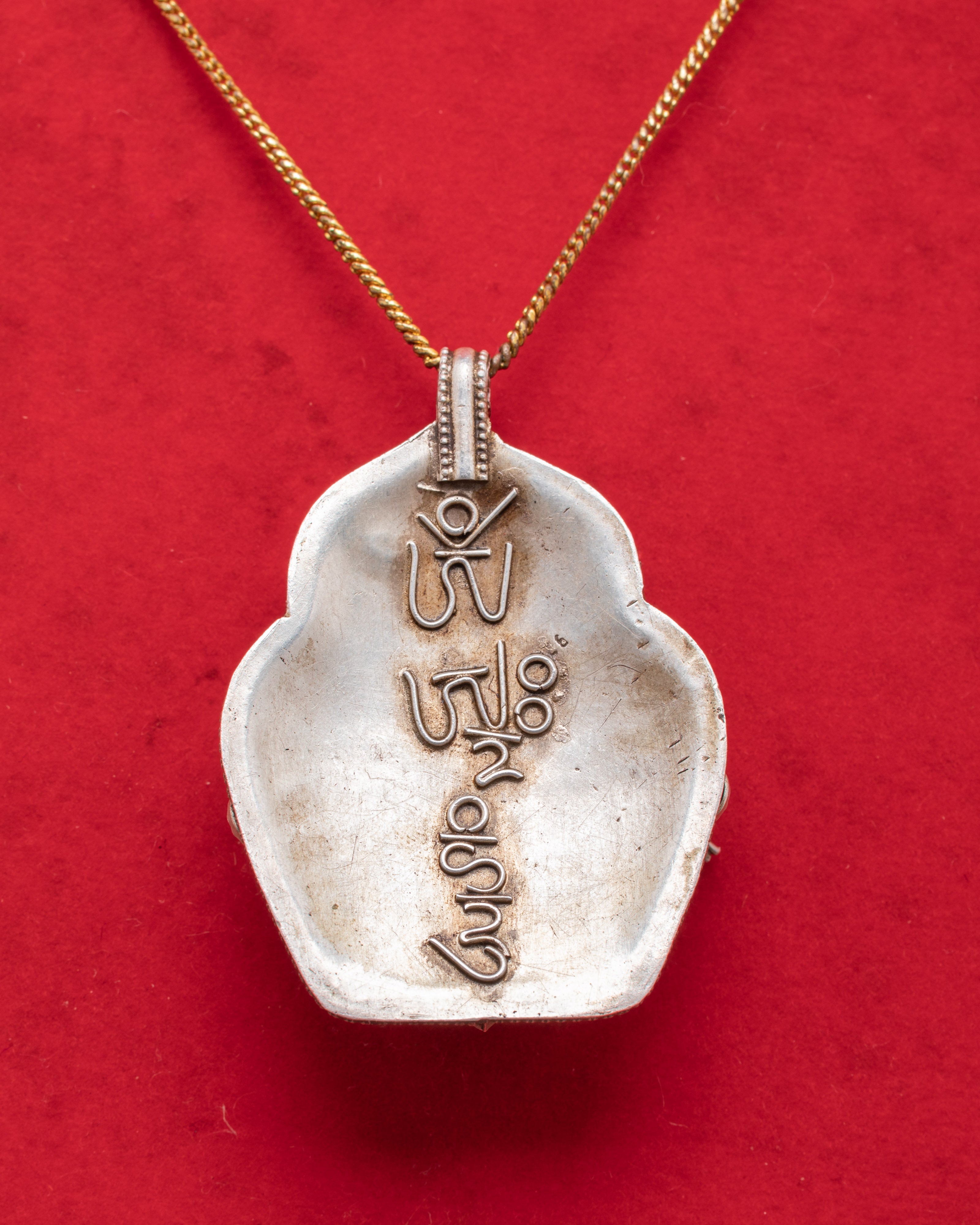 Shyama Tara Statue Locket | Goddess of Compassion and Protection