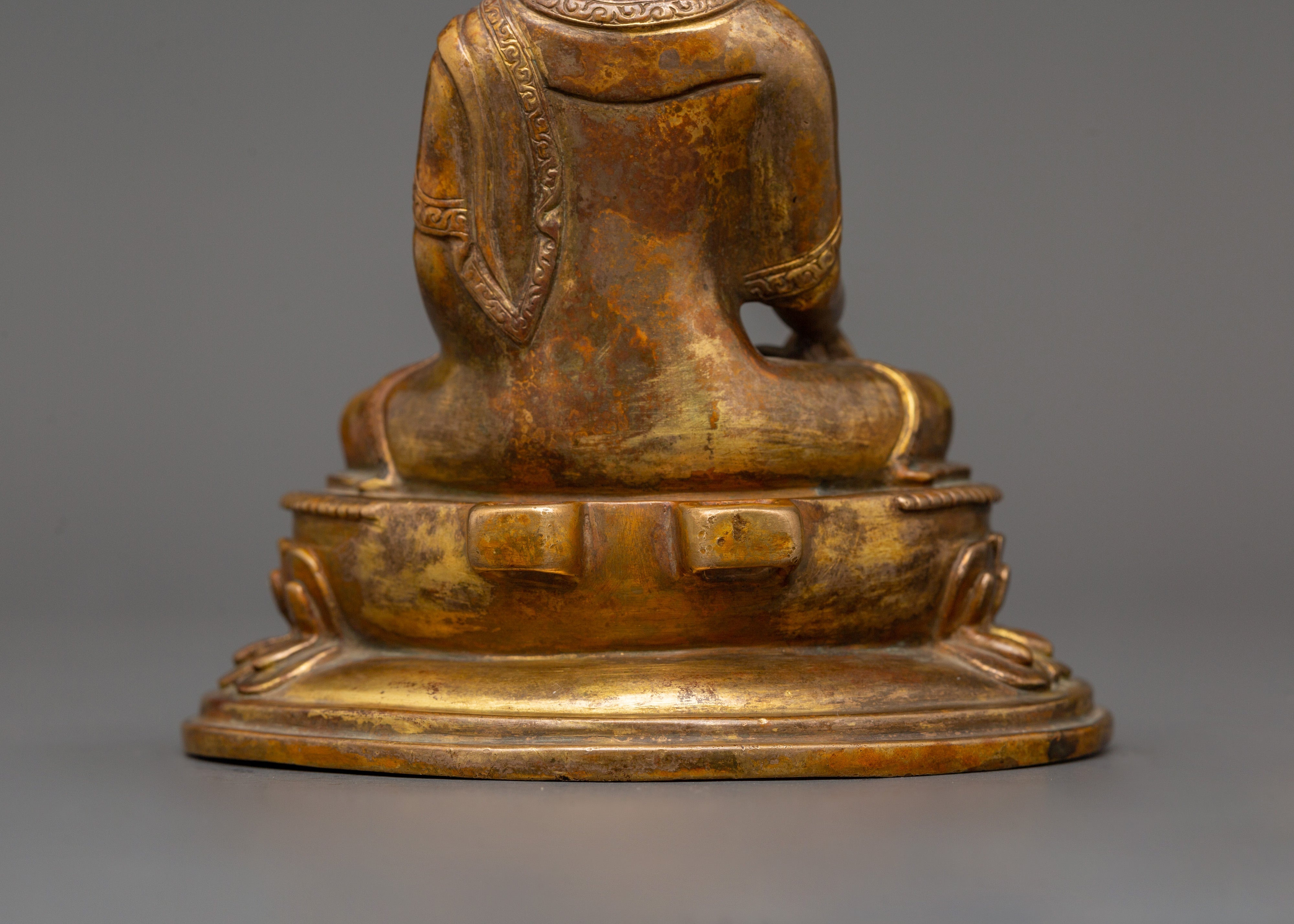 Shakyamuni Buddha with Halo | Meditation Buddha