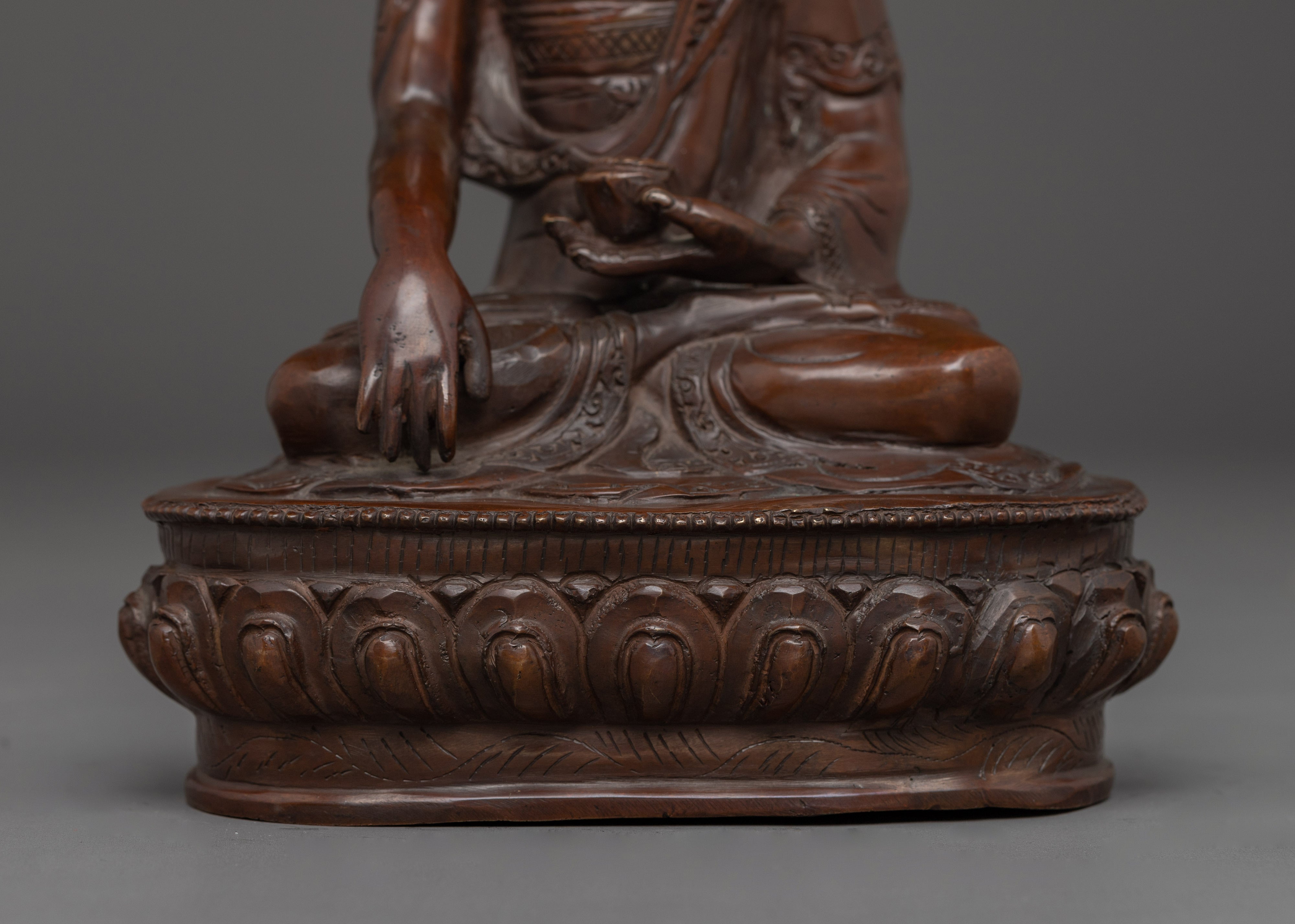Statue of Crown Shakyamuni Buddha | Historical Buddha