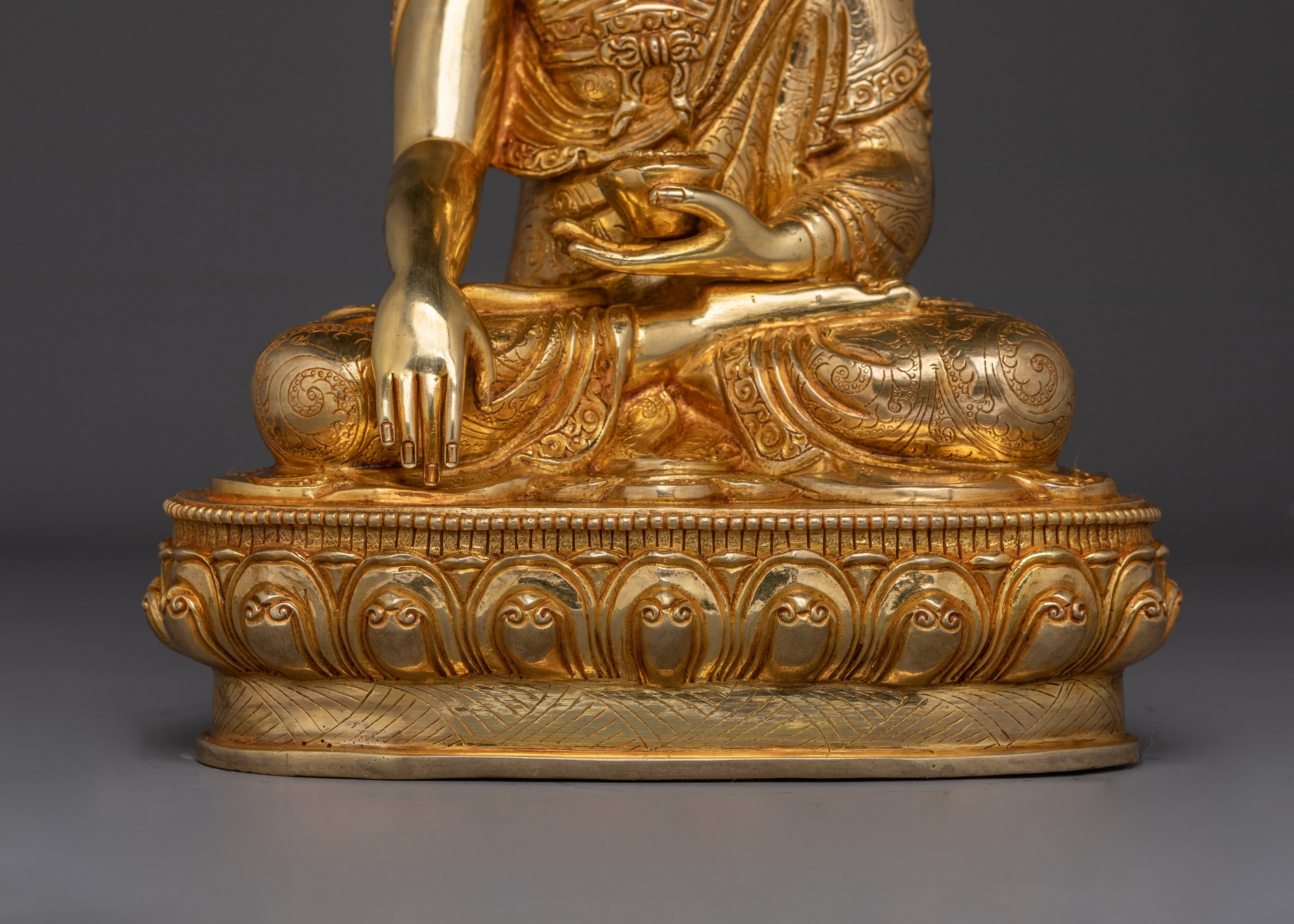 Shakyamuni Buddha Copper Statue for Meditation | Enlightened Buddha for Meditation