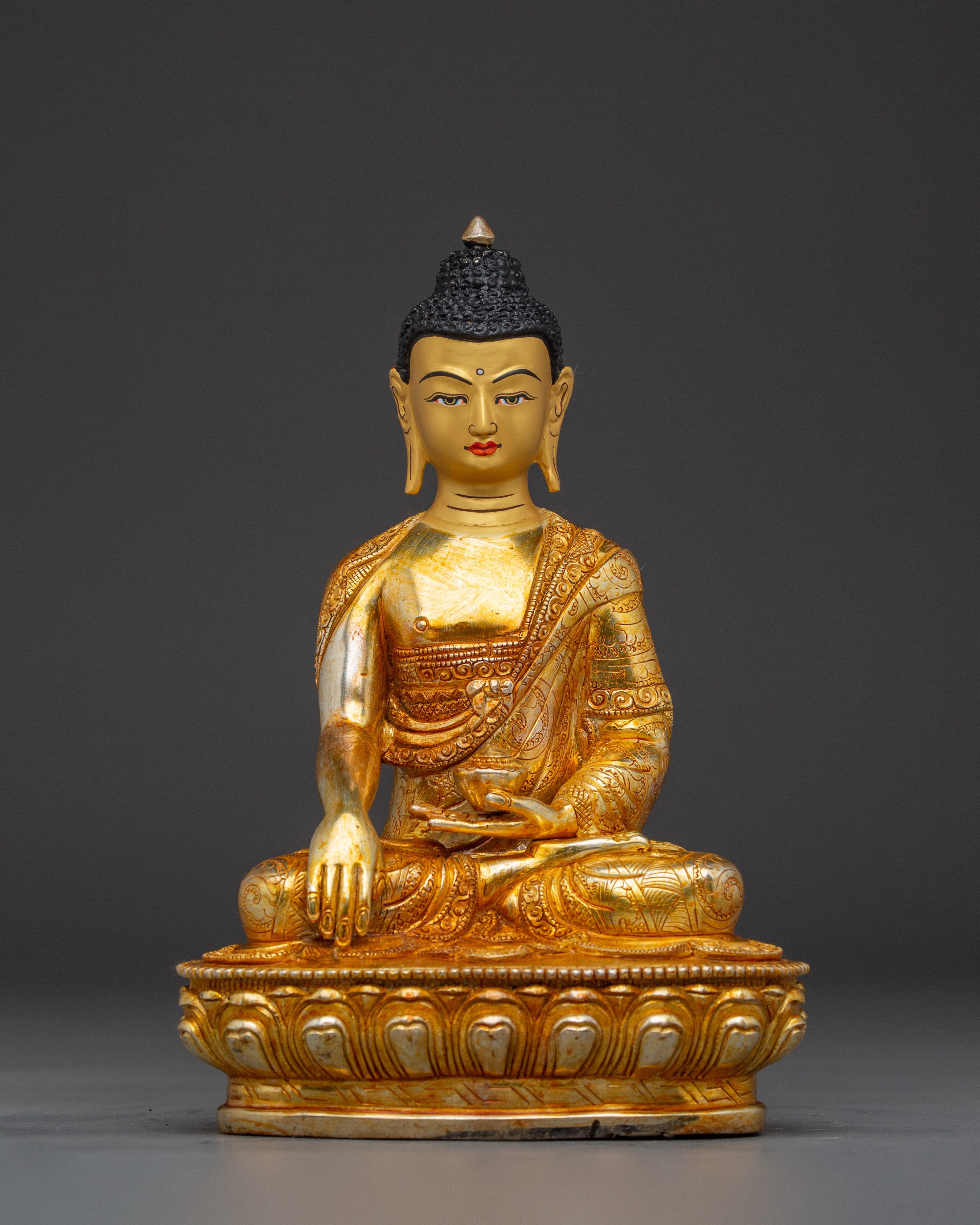 shakyamuni-buddha-paragon-of-peace