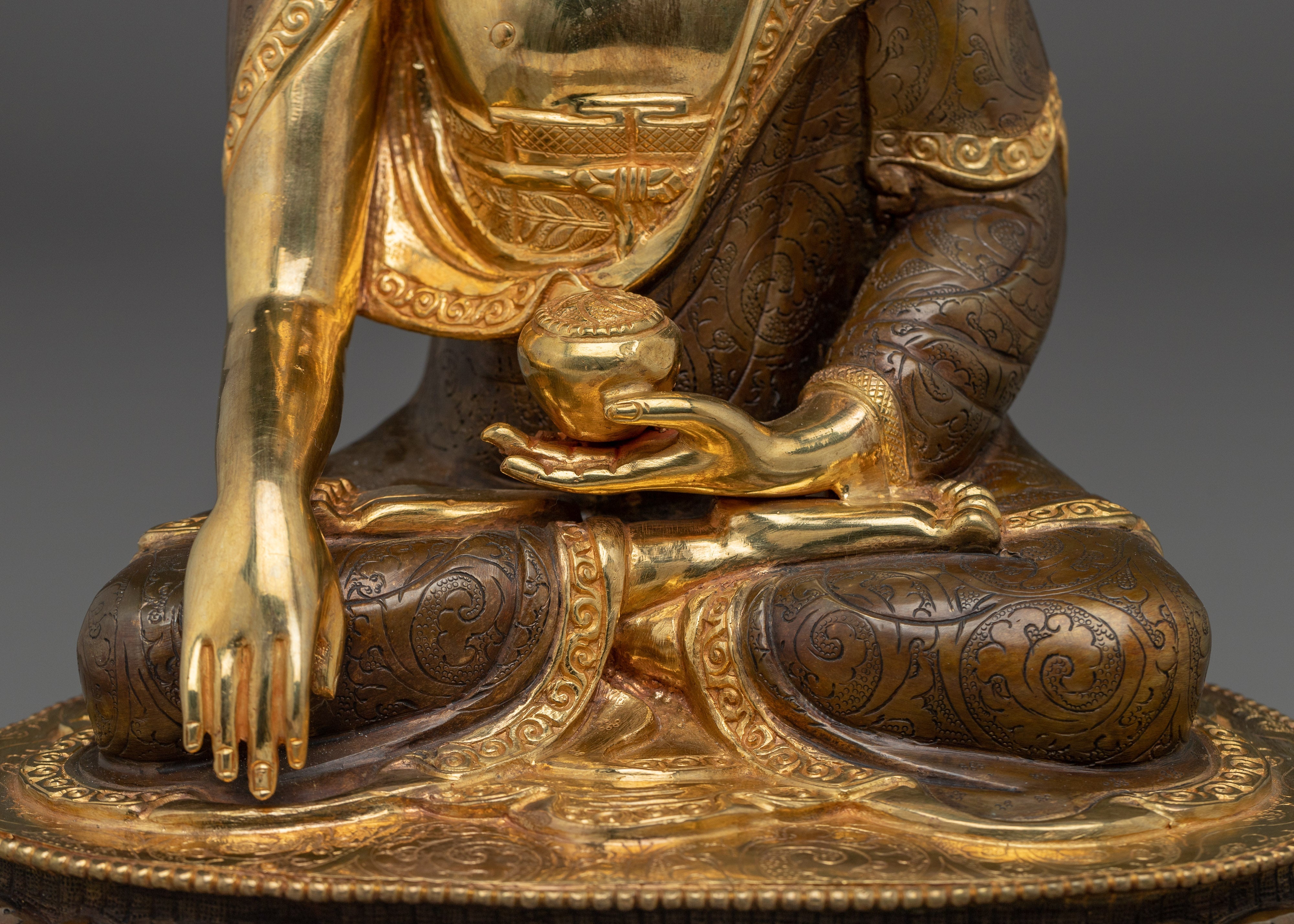 Fire Gold Plated Shakyamuni Buddha | Meditation, Peace & Spiritual Blessings