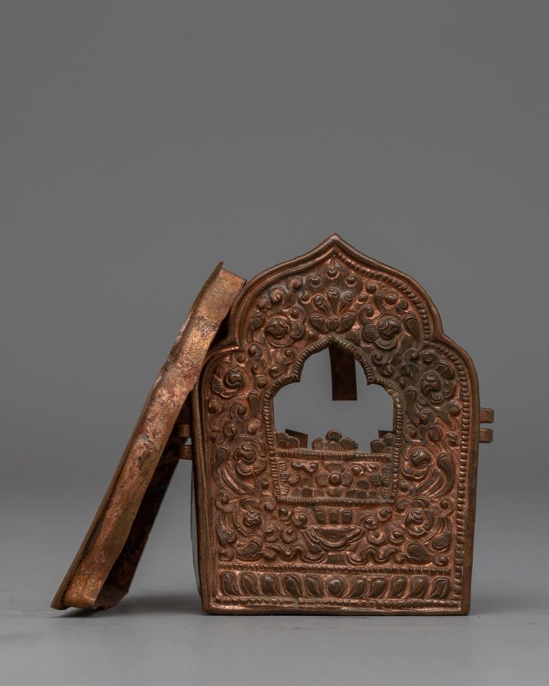 Tibetan Buddhist Ghau Box | Sacred Buddhist Amulet Holder