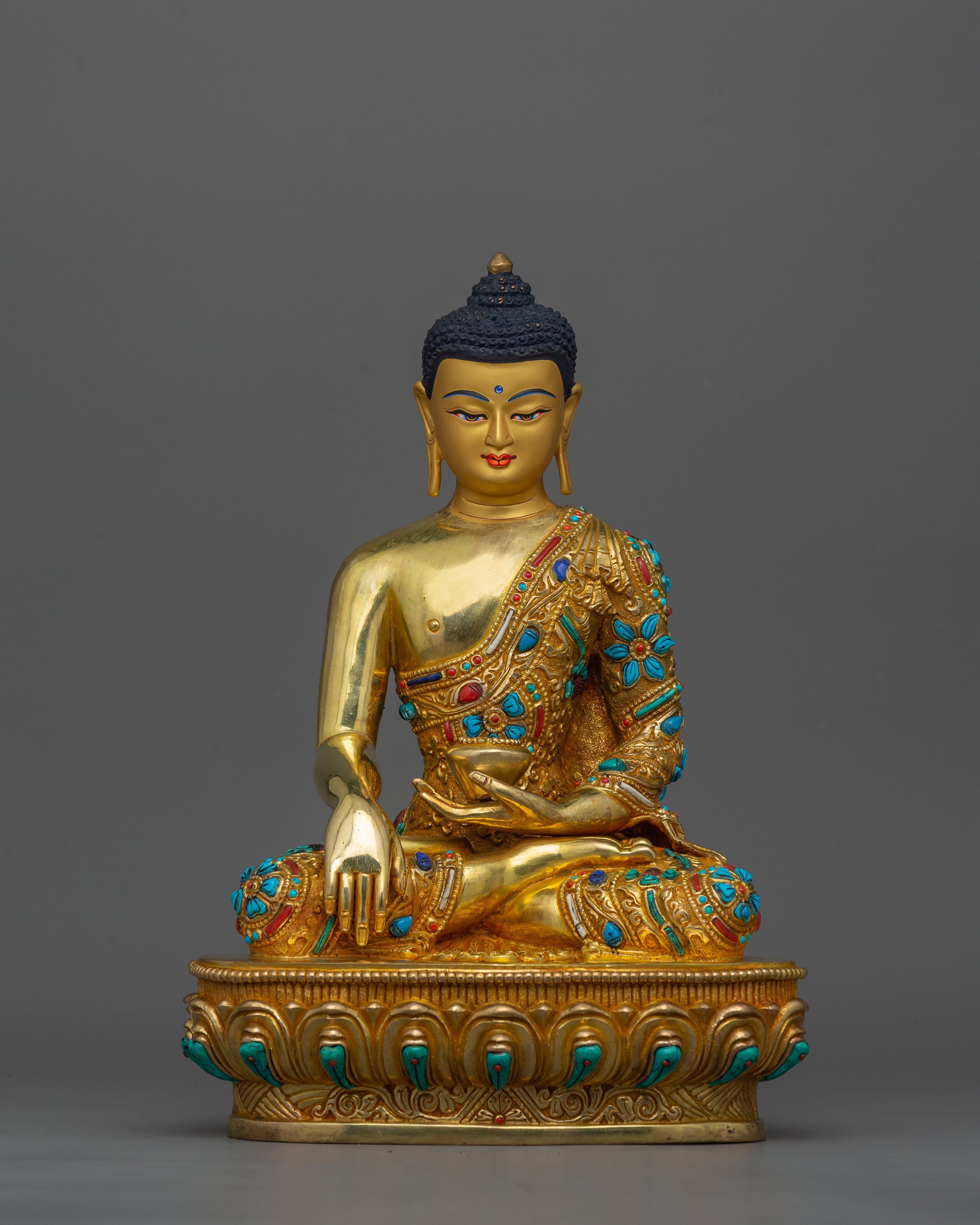 shakyamuni-buddha-adorned-with-gemstone-statue