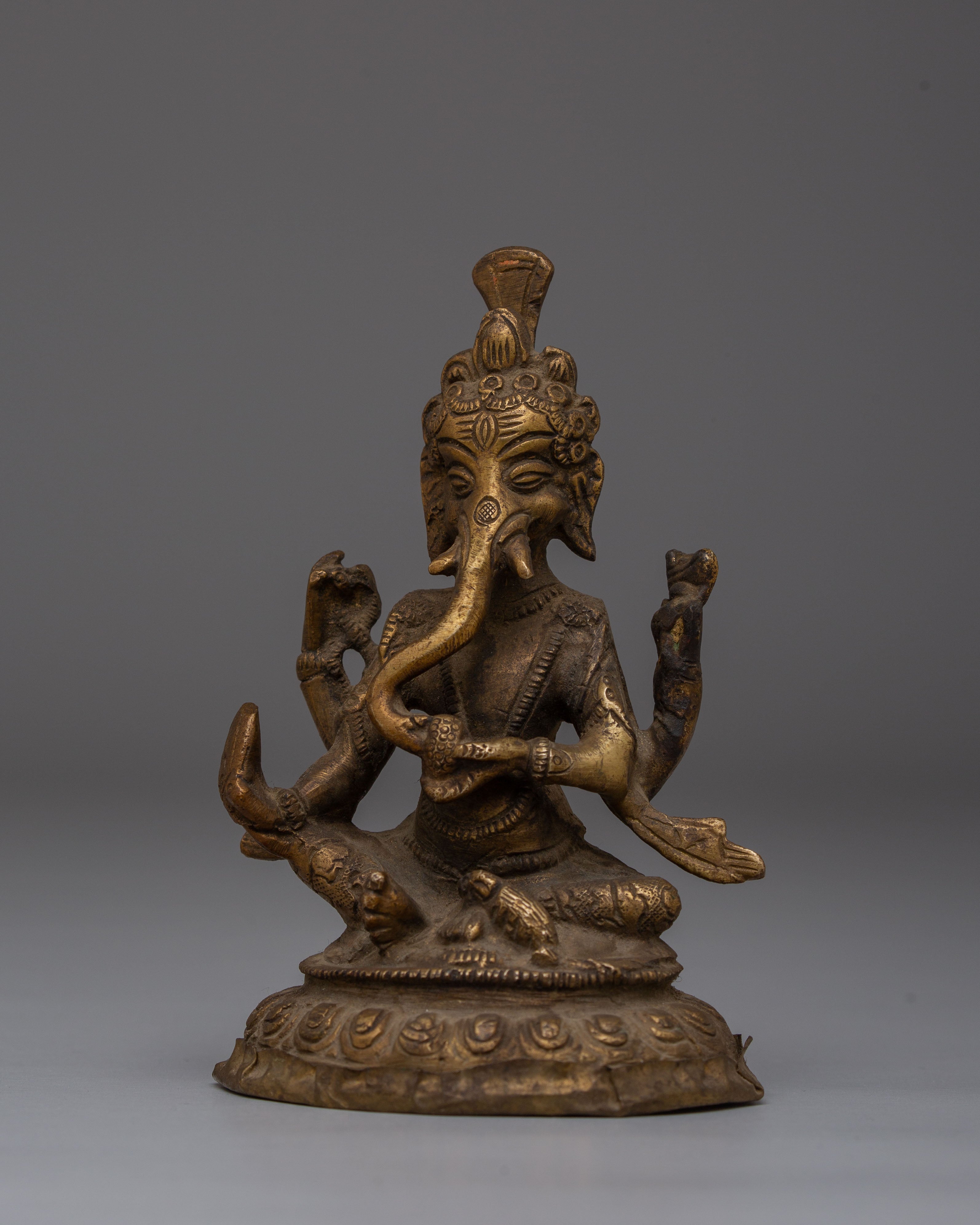 Handmade Hindu Deity Ganesha Brass Statue | Hindu God of Prosperity