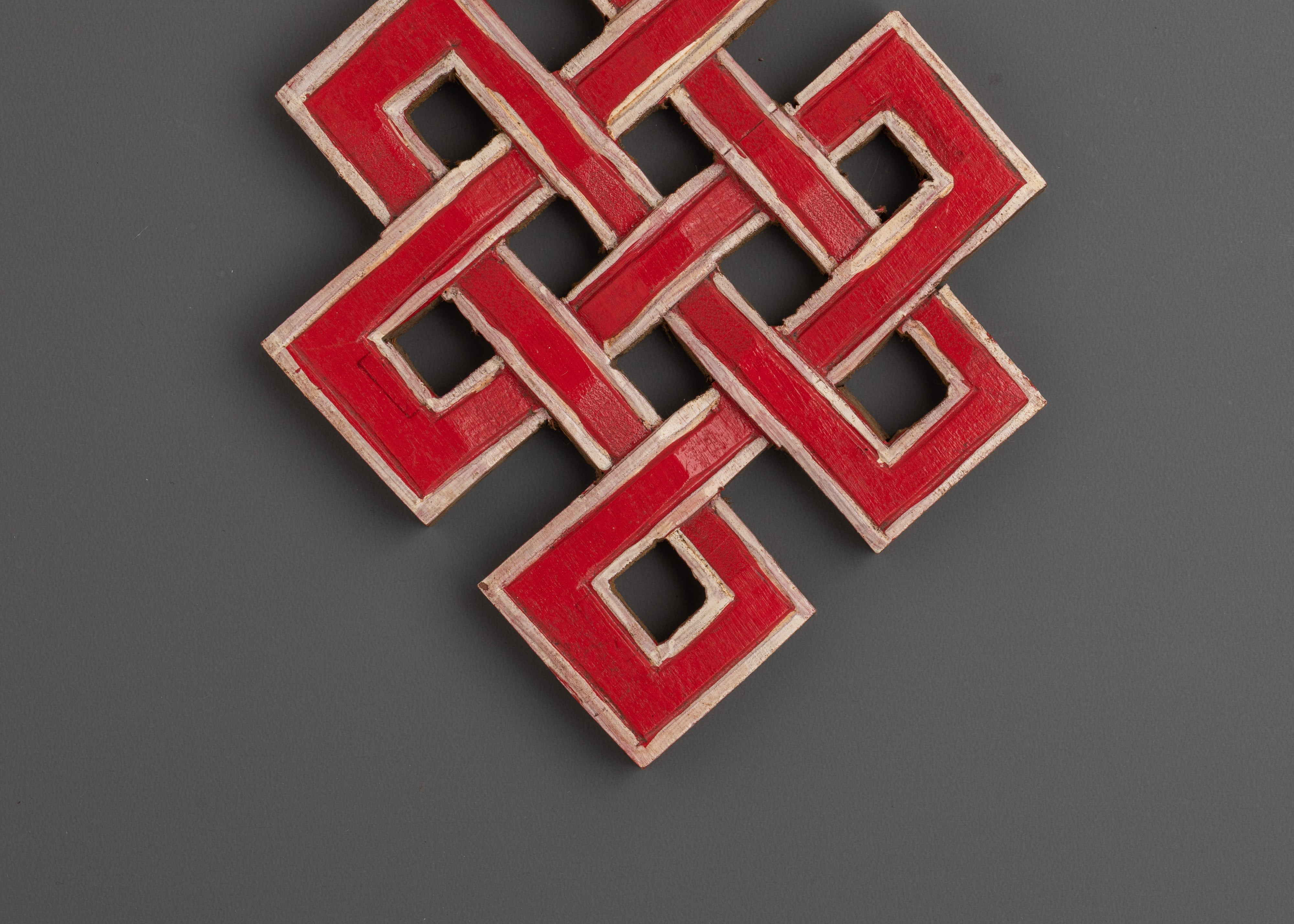Endless Knot Symbol | Home Decor