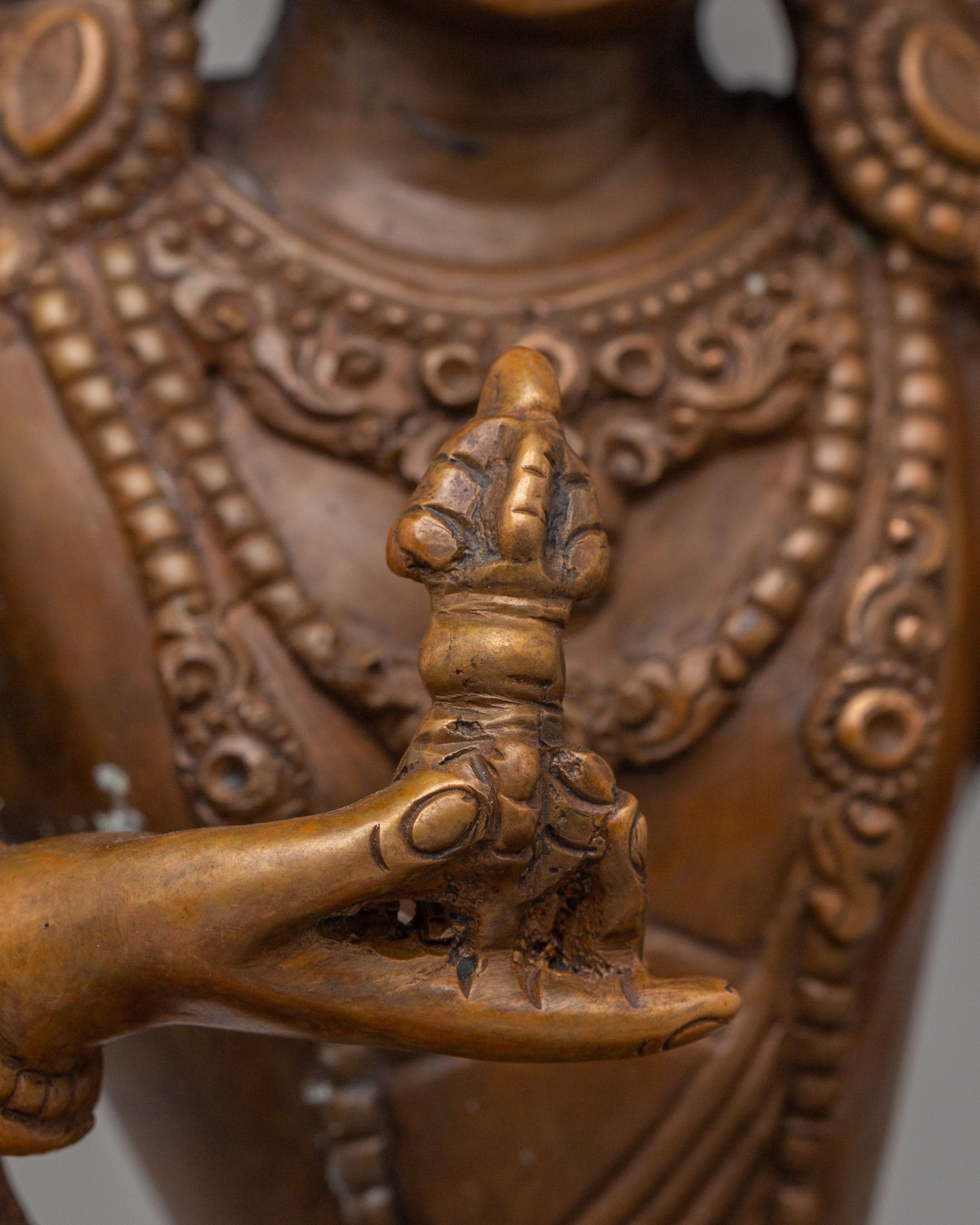 Traditional Buddhist Vajrasattva Statue | Symbol of Purification