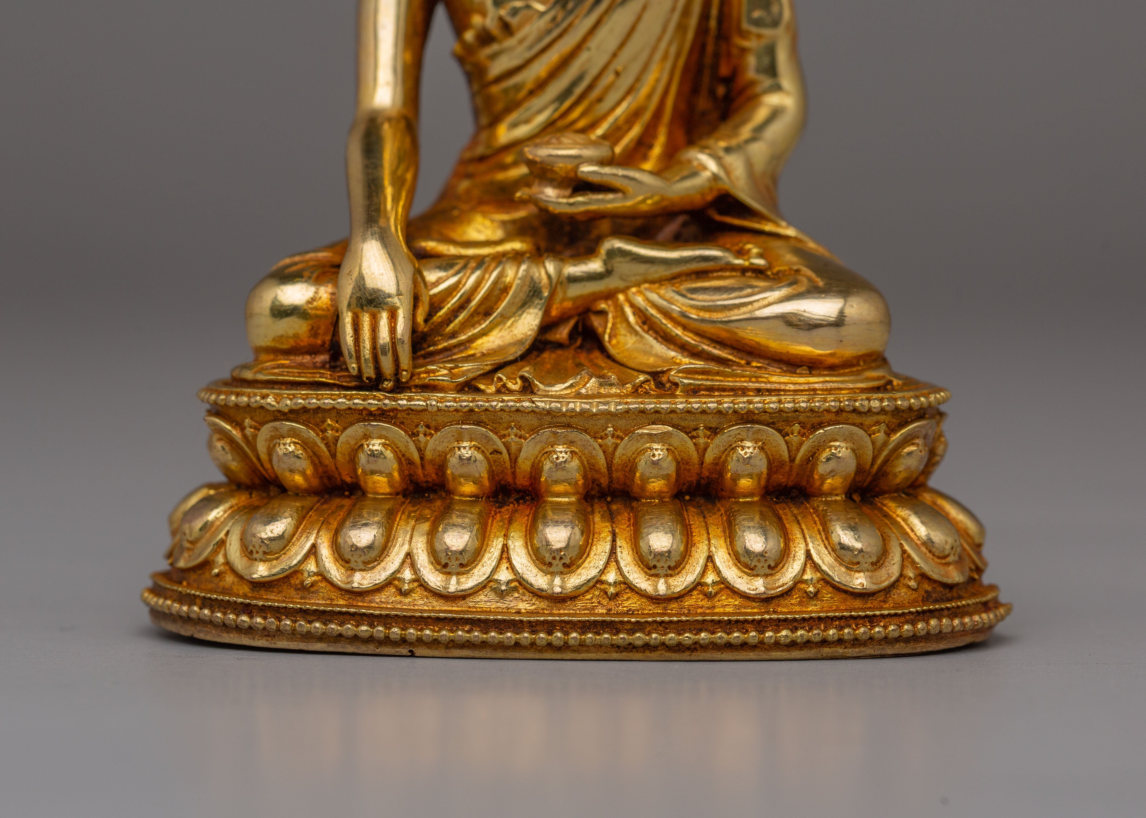 Shakyamuni Buddha Sculpture of Knowledge and Wisdom in 24K Gold Plating