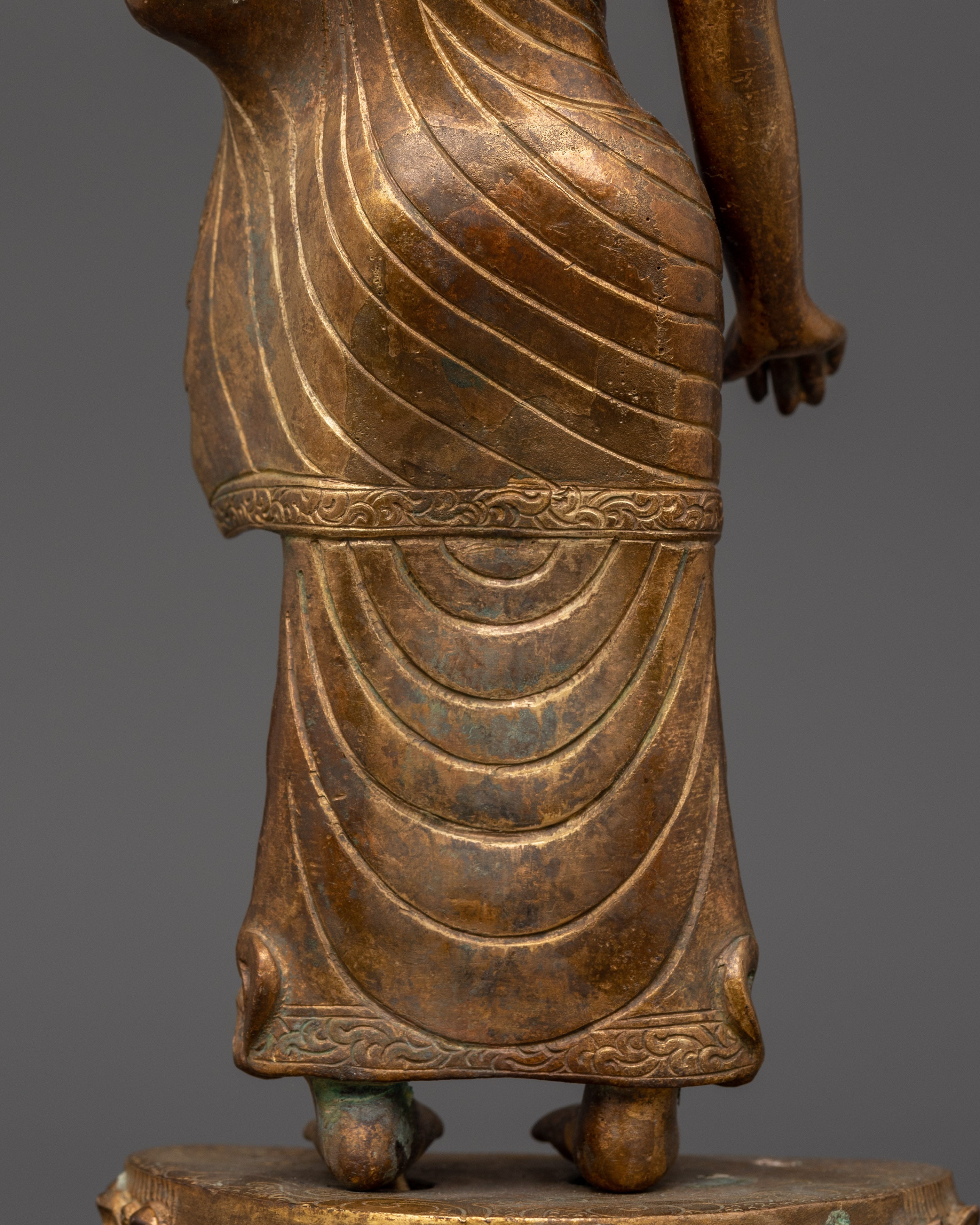 Antique Finish Shakyamuni Buddha Statue | Meditation Space and Sacred Decor