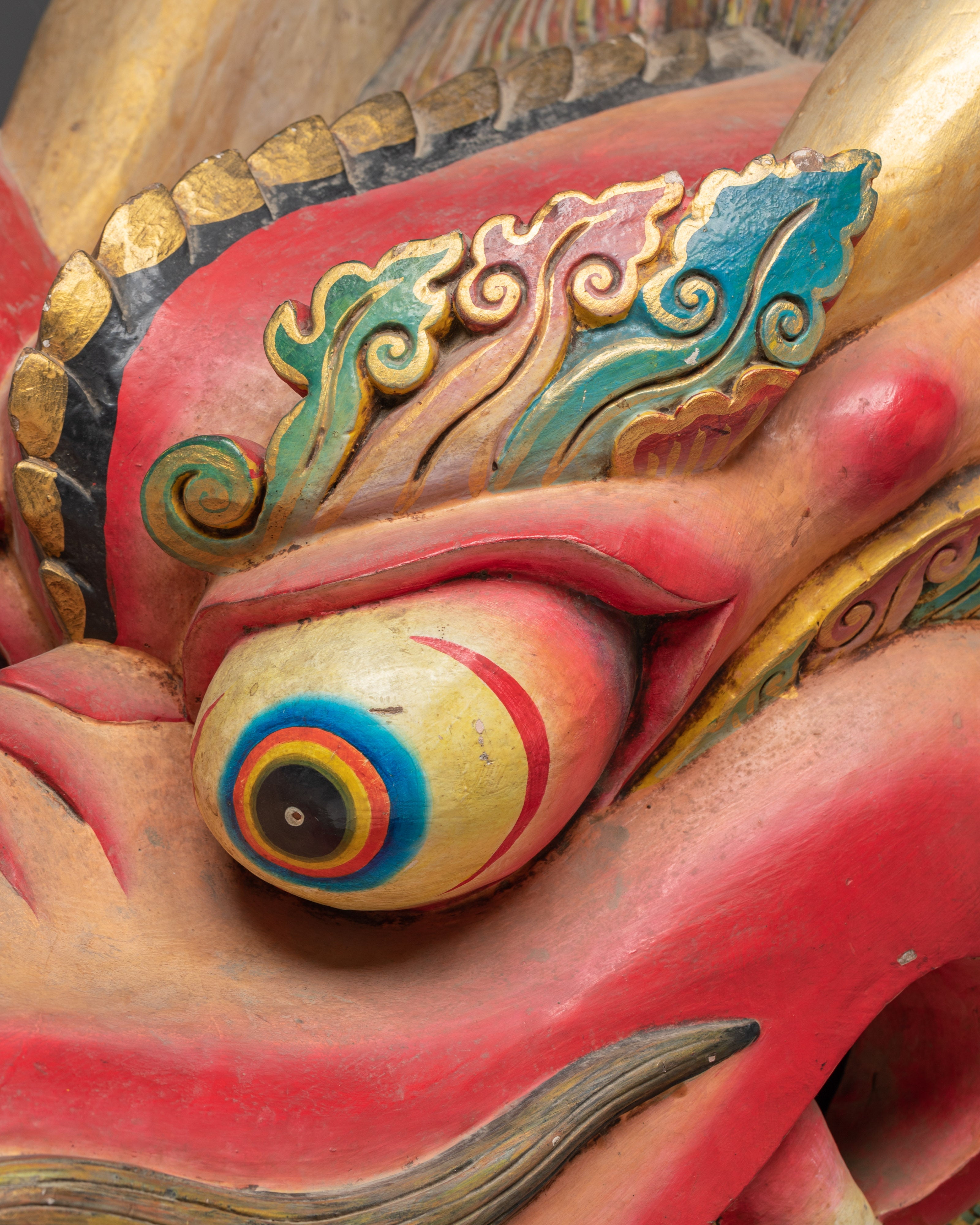 Wall Decor With Horns And Teeth | Handcrafted Art