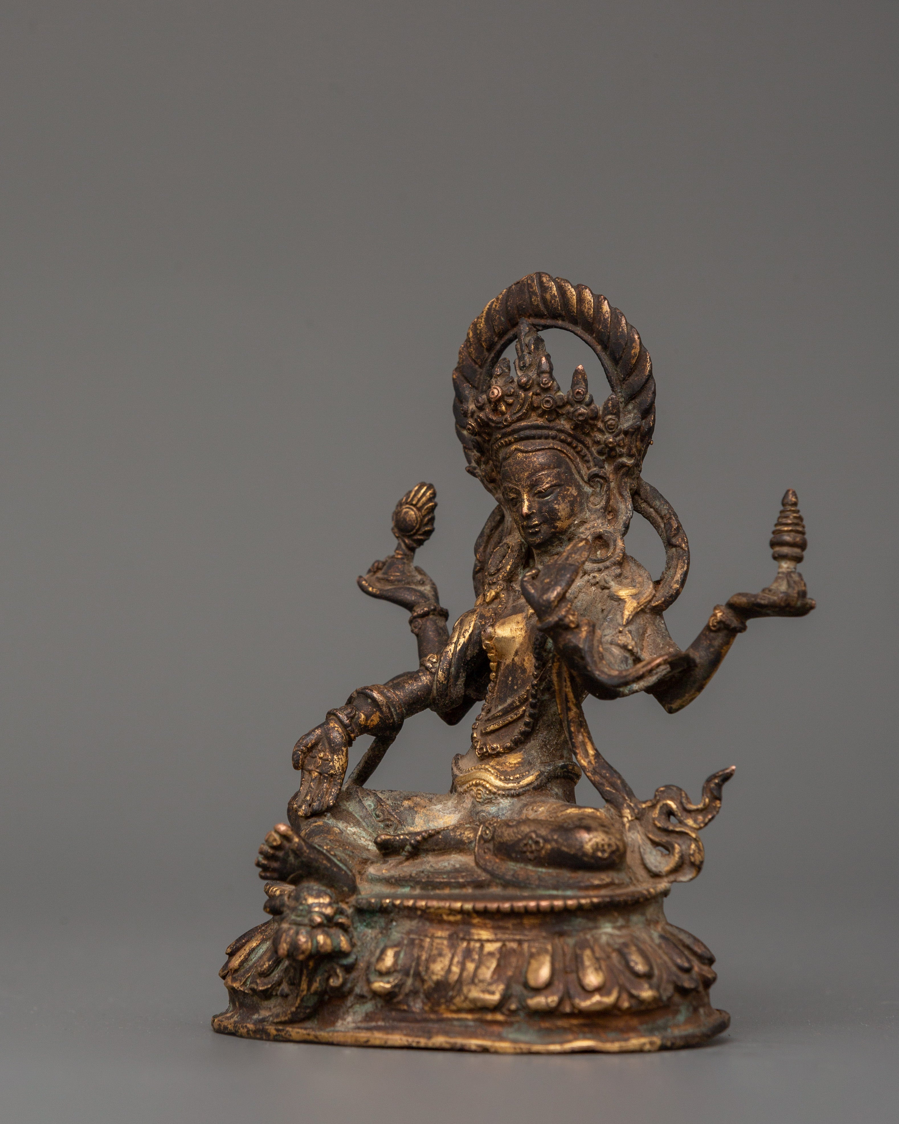 Hindu Wealth Deity Laxmi Statue | Prosperity and Blessings Figurine