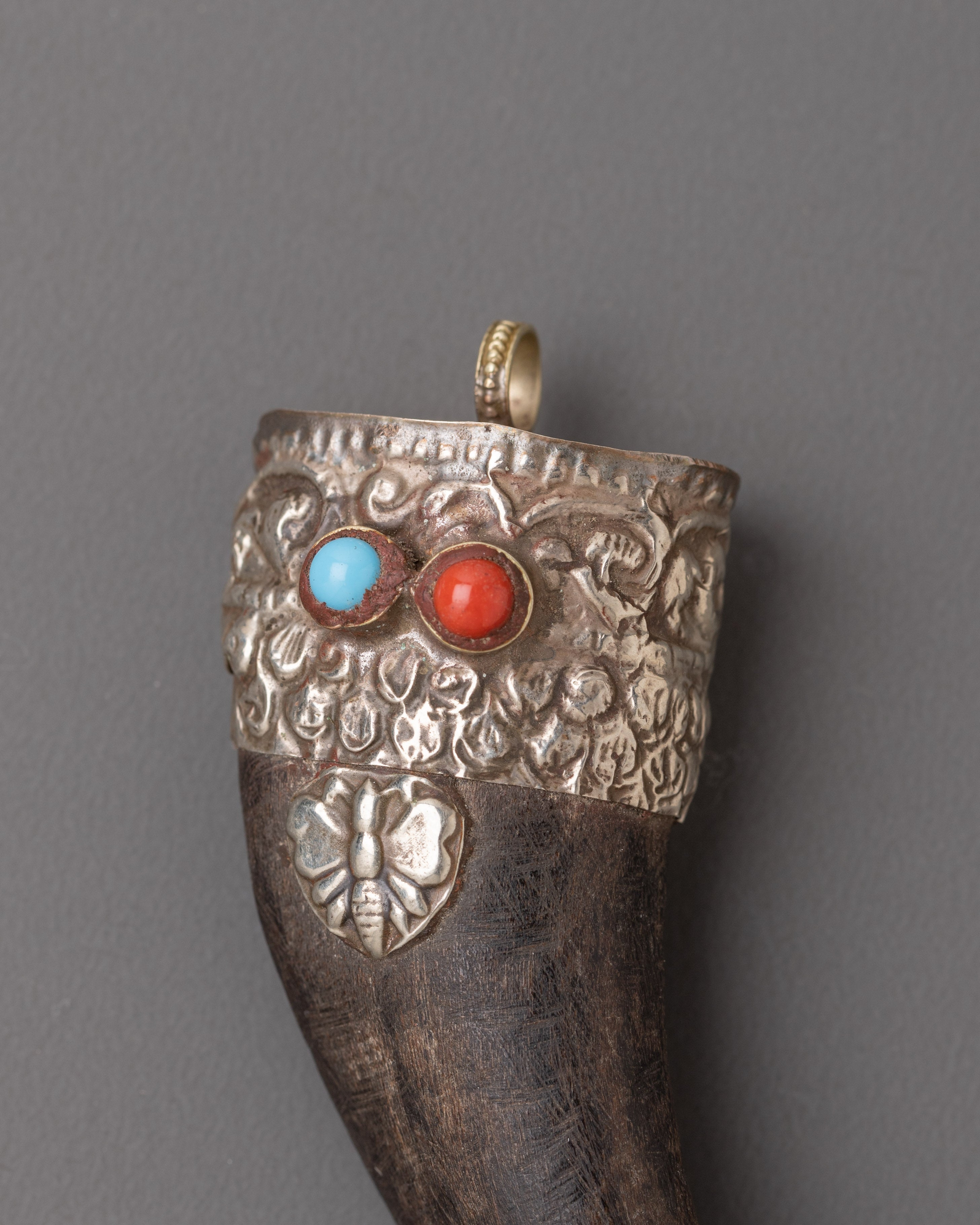 Handmade Tibetan Art Locket | Ethically Sourced Goat Horn Pendant