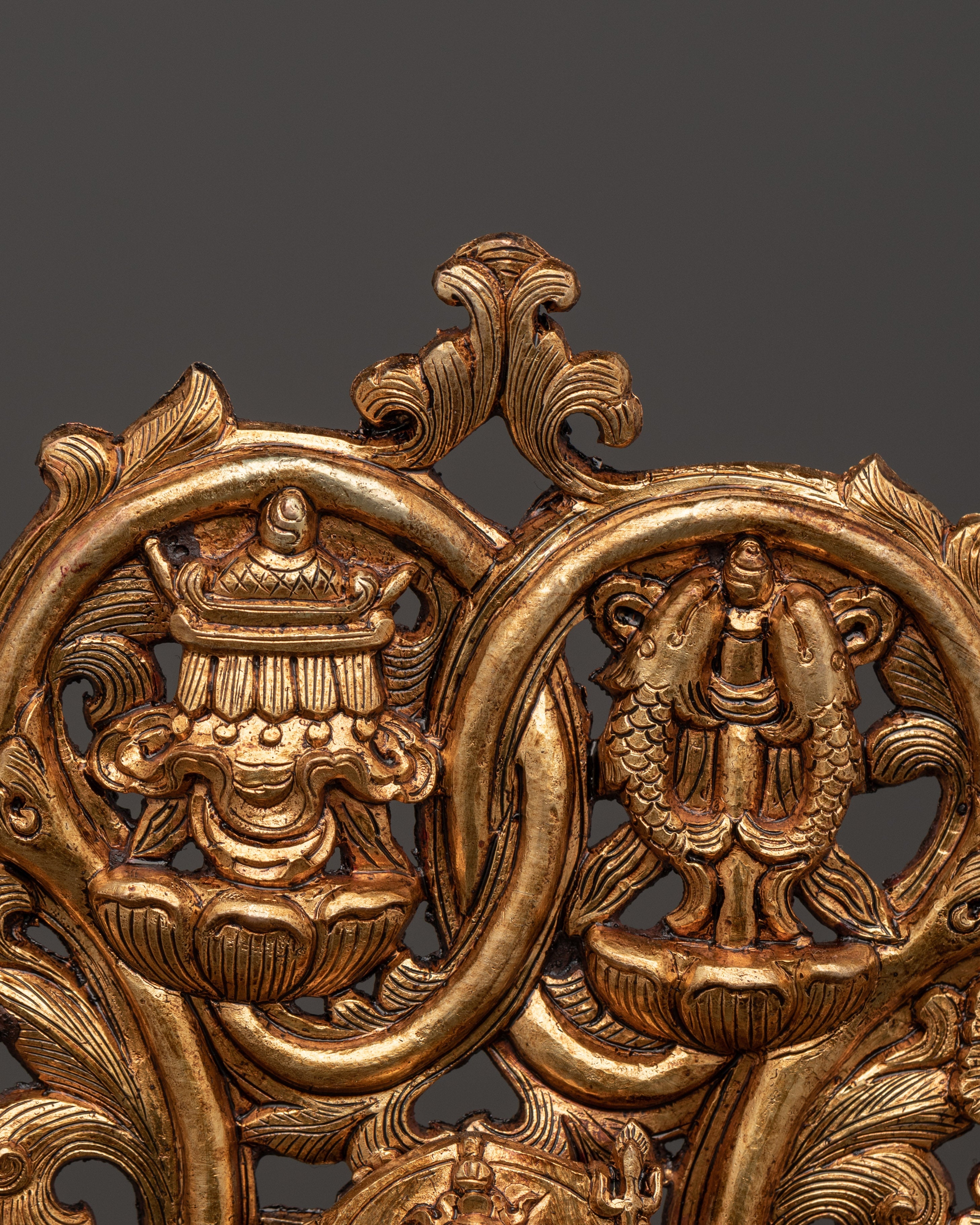 Sacred Guru Rinpoche with 8 Auspicious Symbols | Tibetan Deity Figure