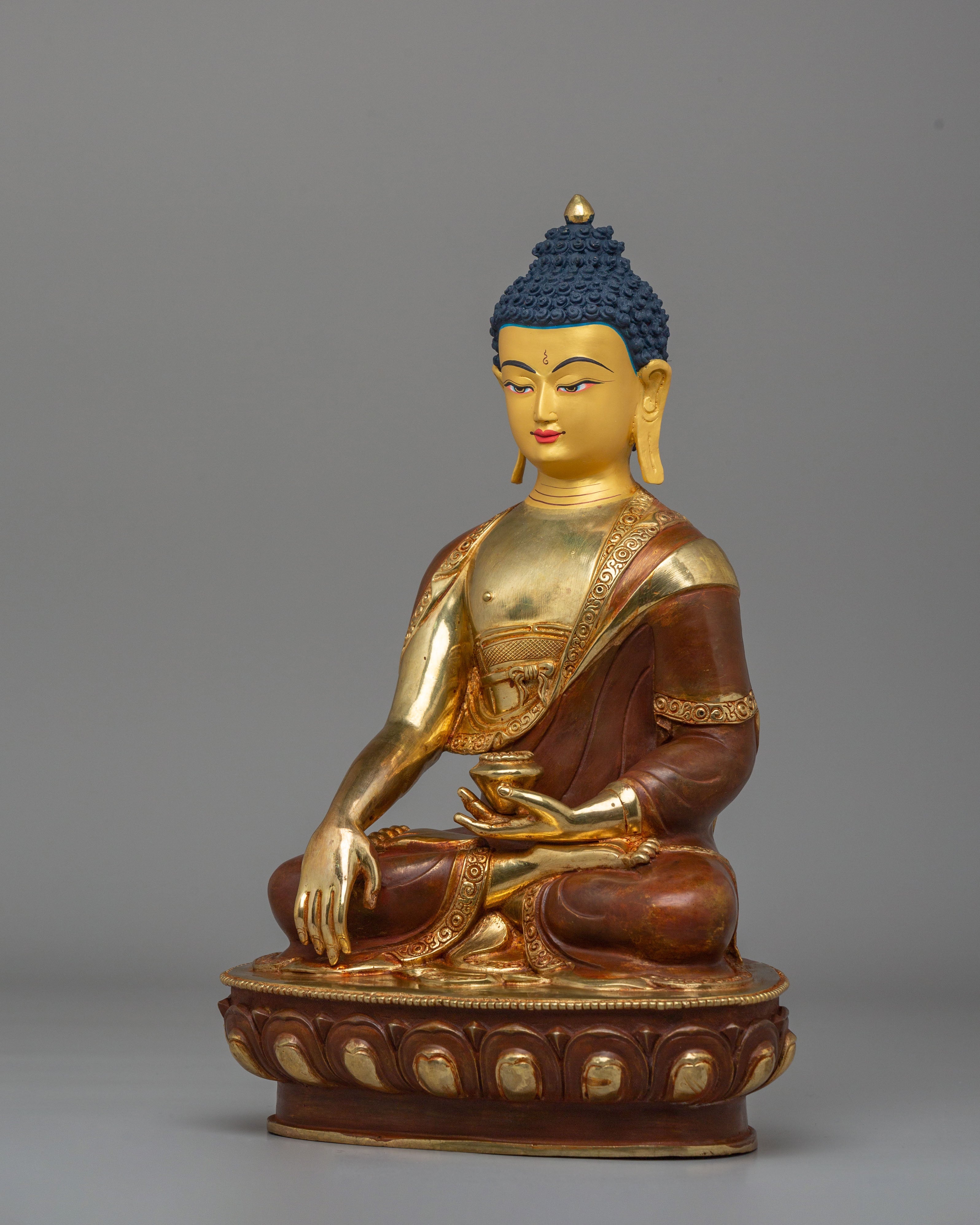 Sage Shakyamuni Buddha Statue | Symbol of Enlightenment