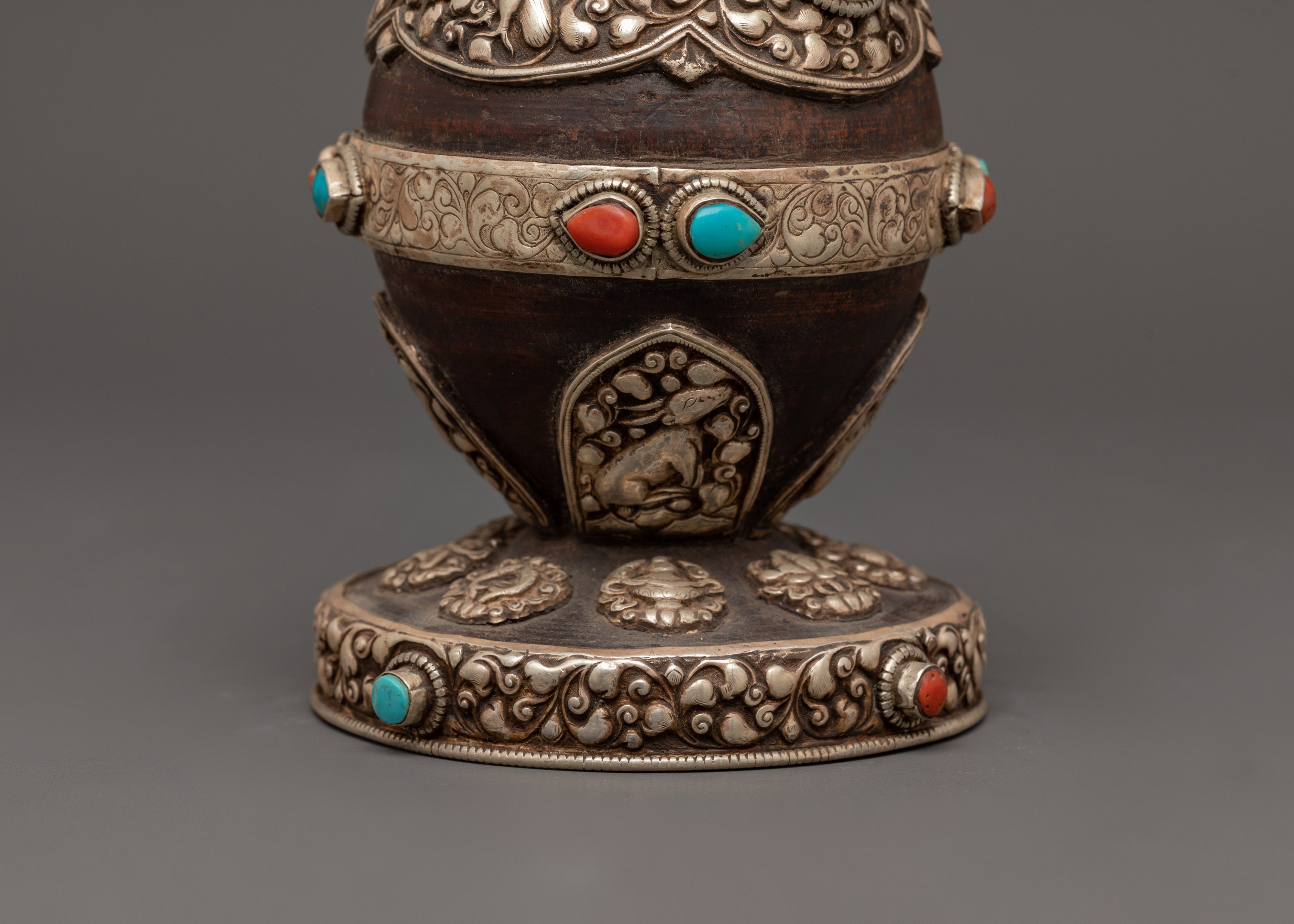 Handcrafted Wooden & Pure Silver Hukka | For Collectors & Traditional Use