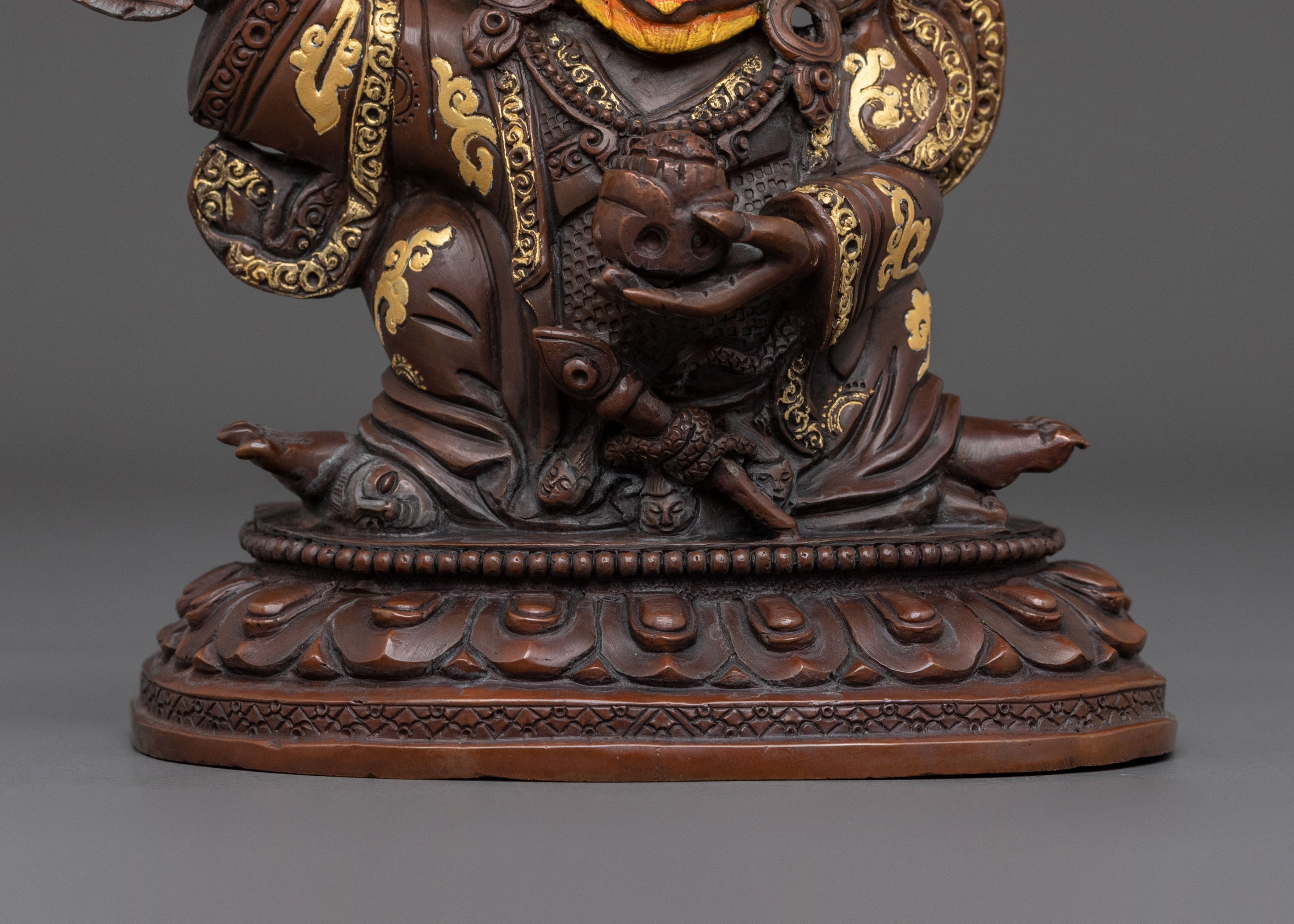 Formidable Buddhist Protector Mahakala Bernakchen Statue