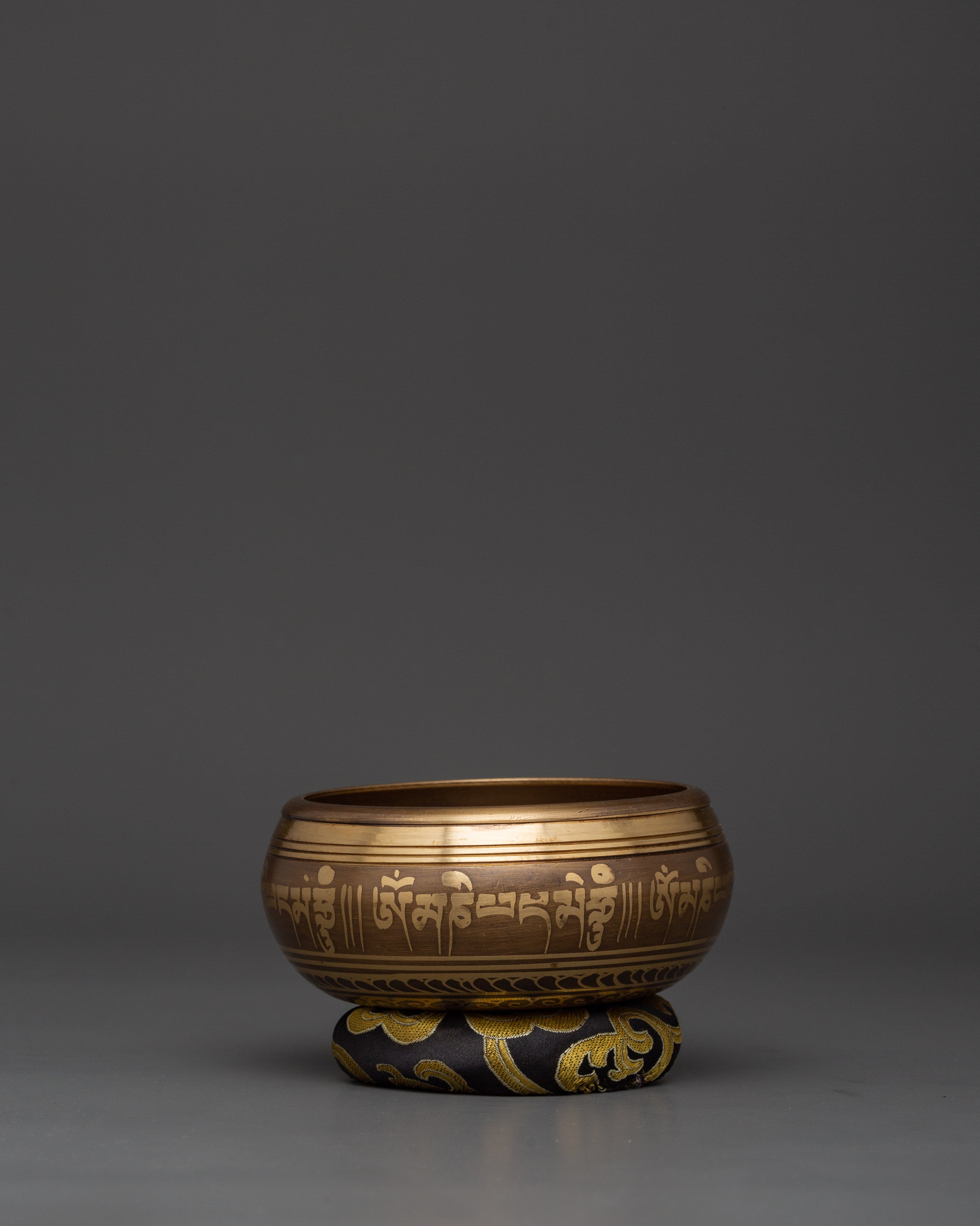 Singing Bowl with Five Buddhas Engraved | Tibetan Bowl with Cushion & Wooden Mallet