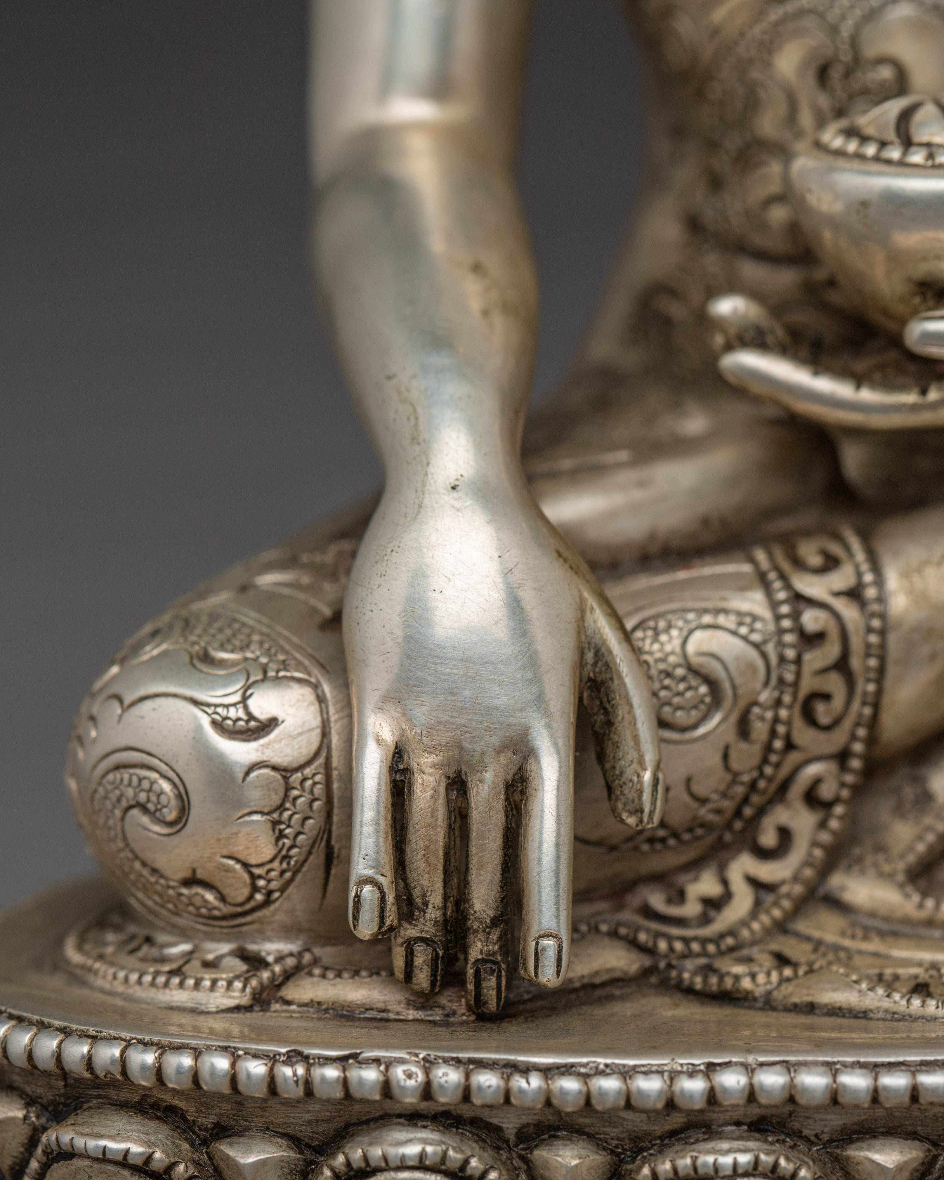 Silver Gautama Buddha Statue | Sage of the Shakyas