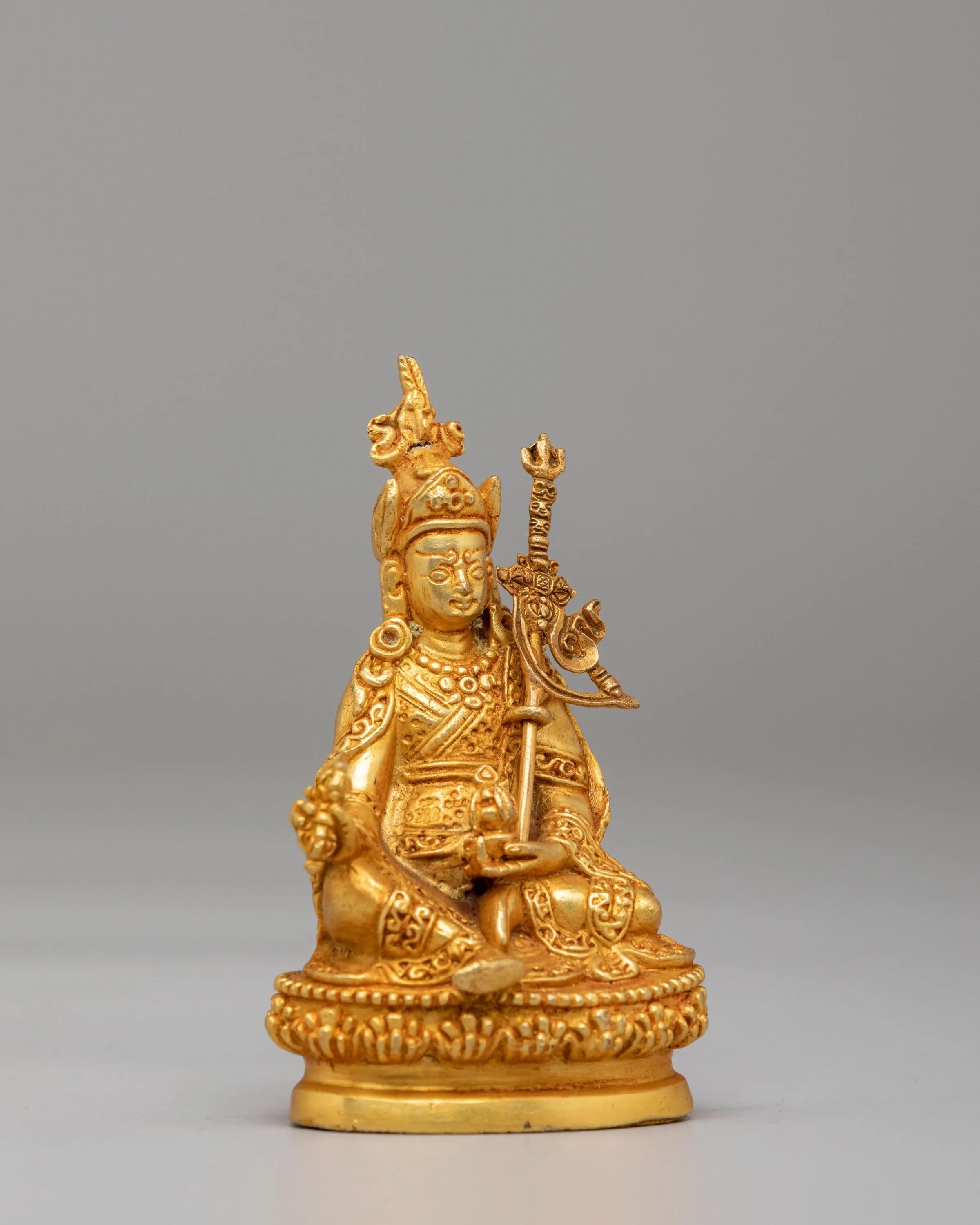 Buddhist Master Guru Rinpoche Statue | Tibetan Spiritual Art