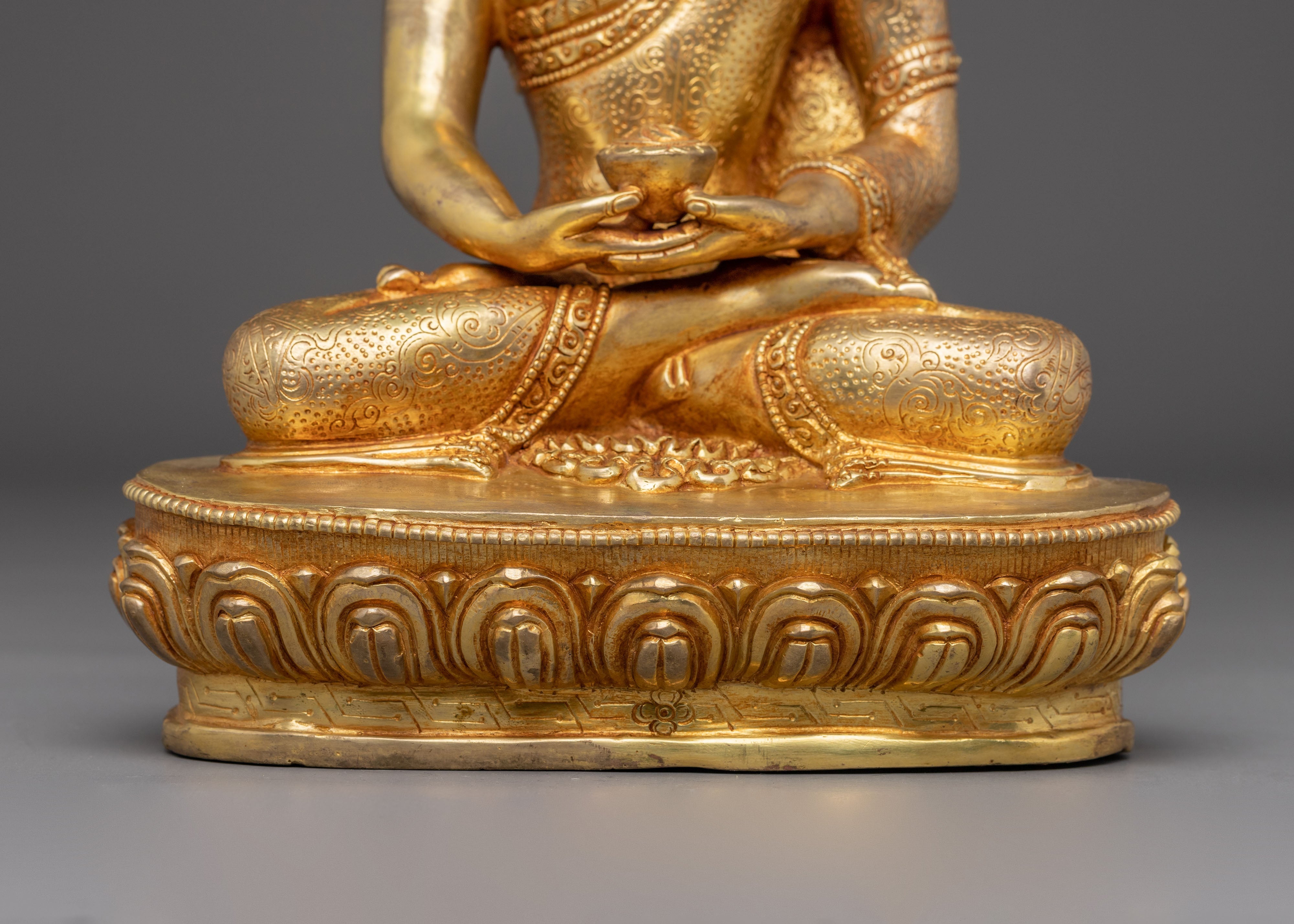 Serene Amitabha Buddha Sculpture | Emblem of Infinite Light