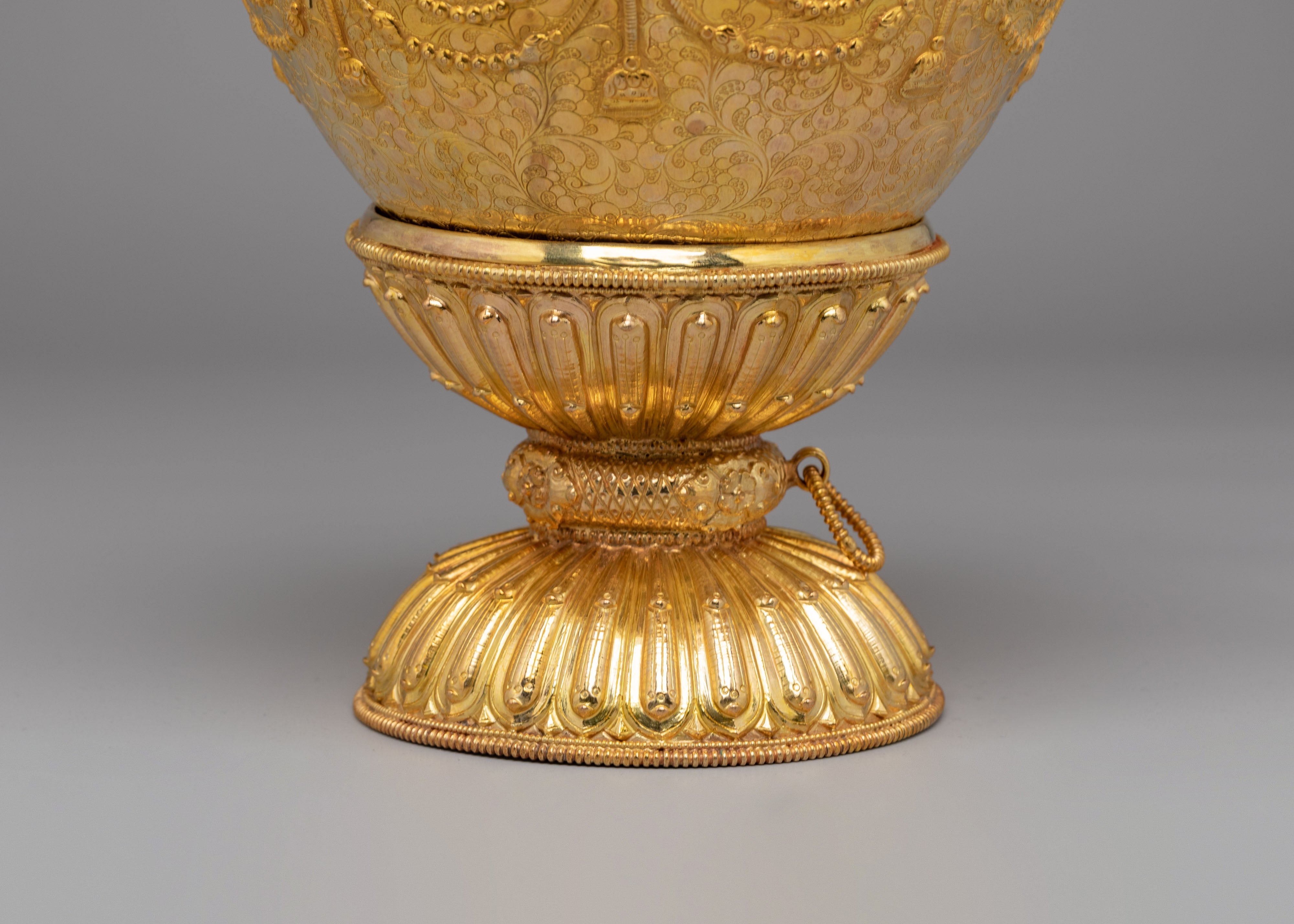 Handcrafted Himalayan Golpa With Stand | Spiritual Decorative Art