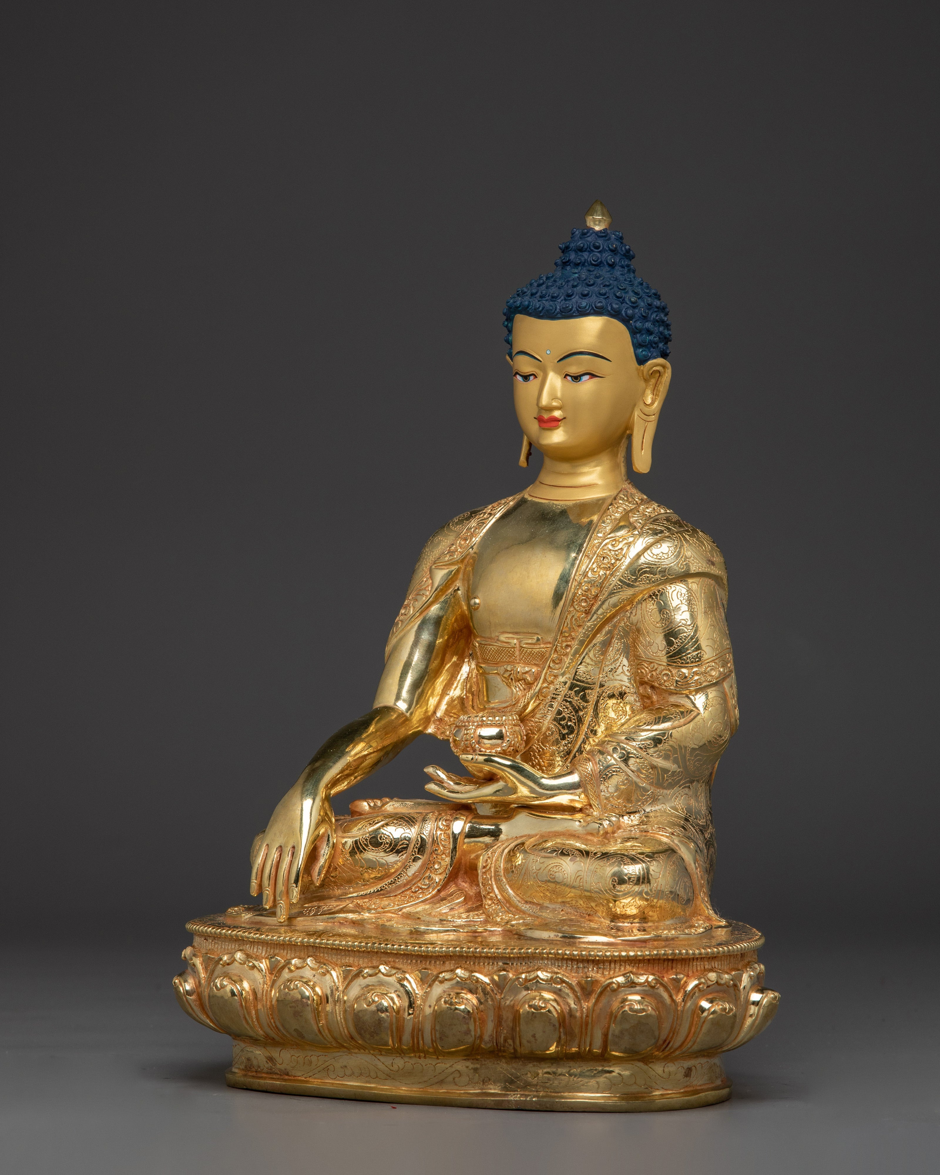 Golden Historical Buddha Gautama Artwork | Embodiment of Wisdom