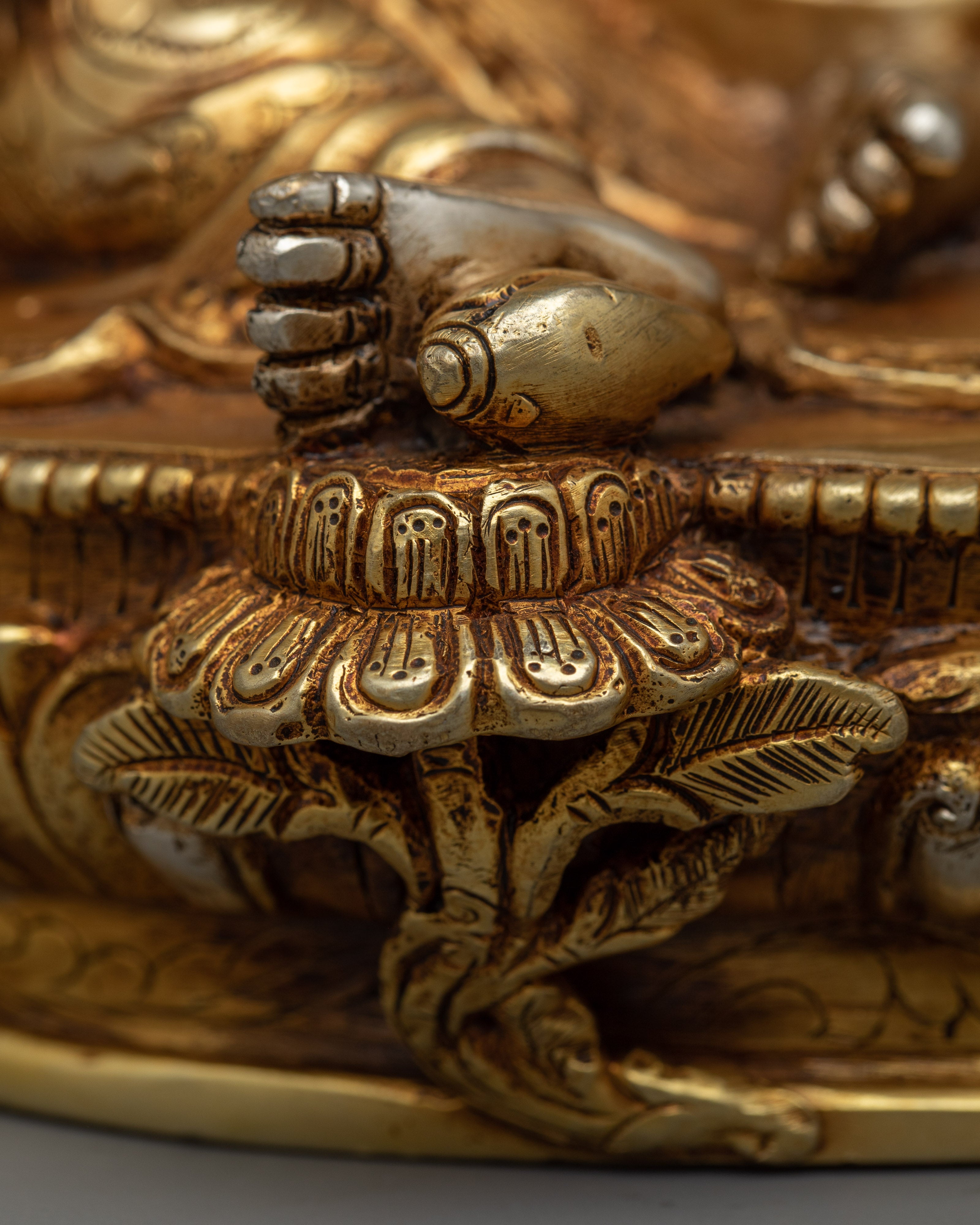 Dzambhala Kuber Murti | A Blend of Radiance and Reverence