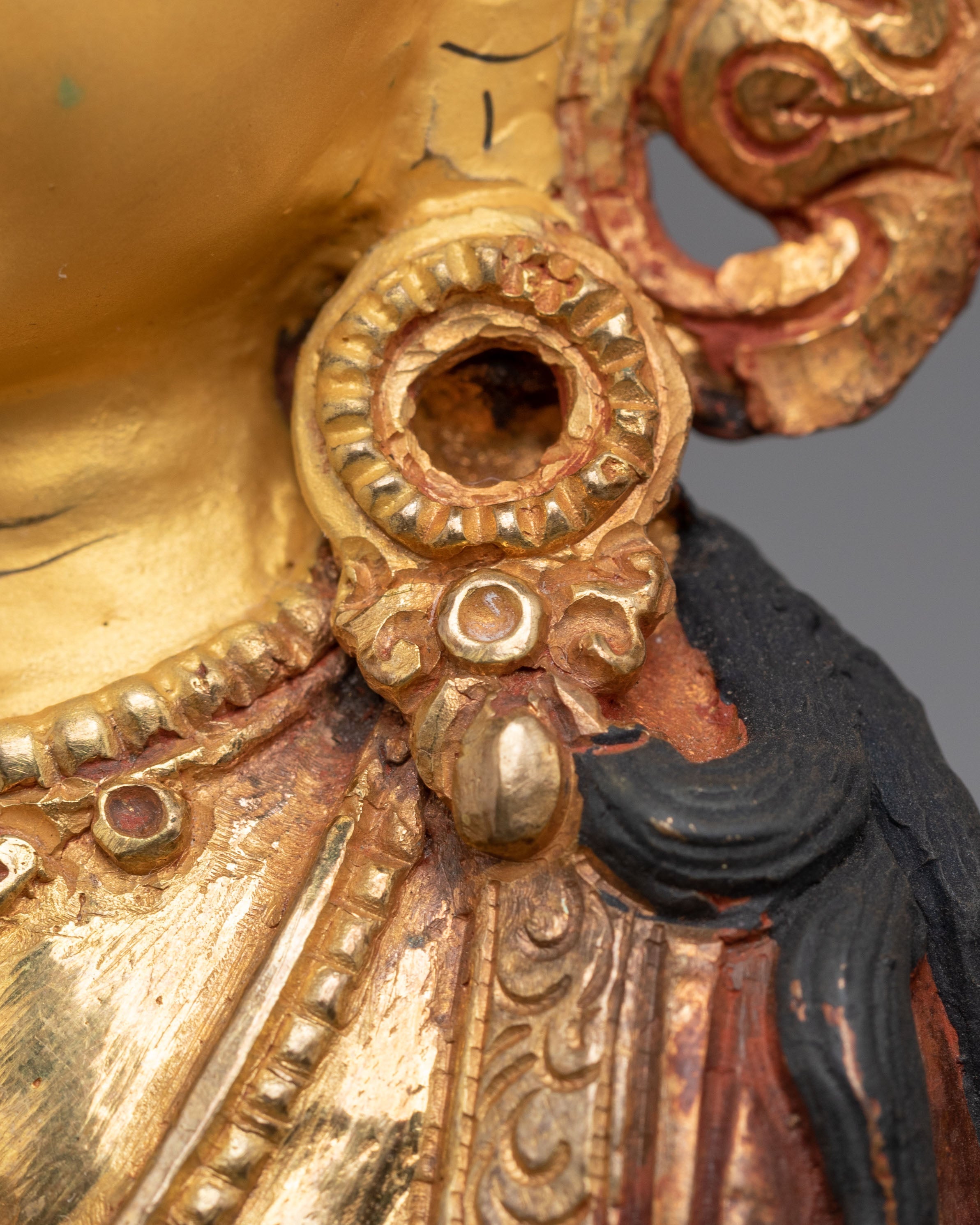 Bodhisattva Chenrezig Sacred Statue | Gold Plated Chenrezig