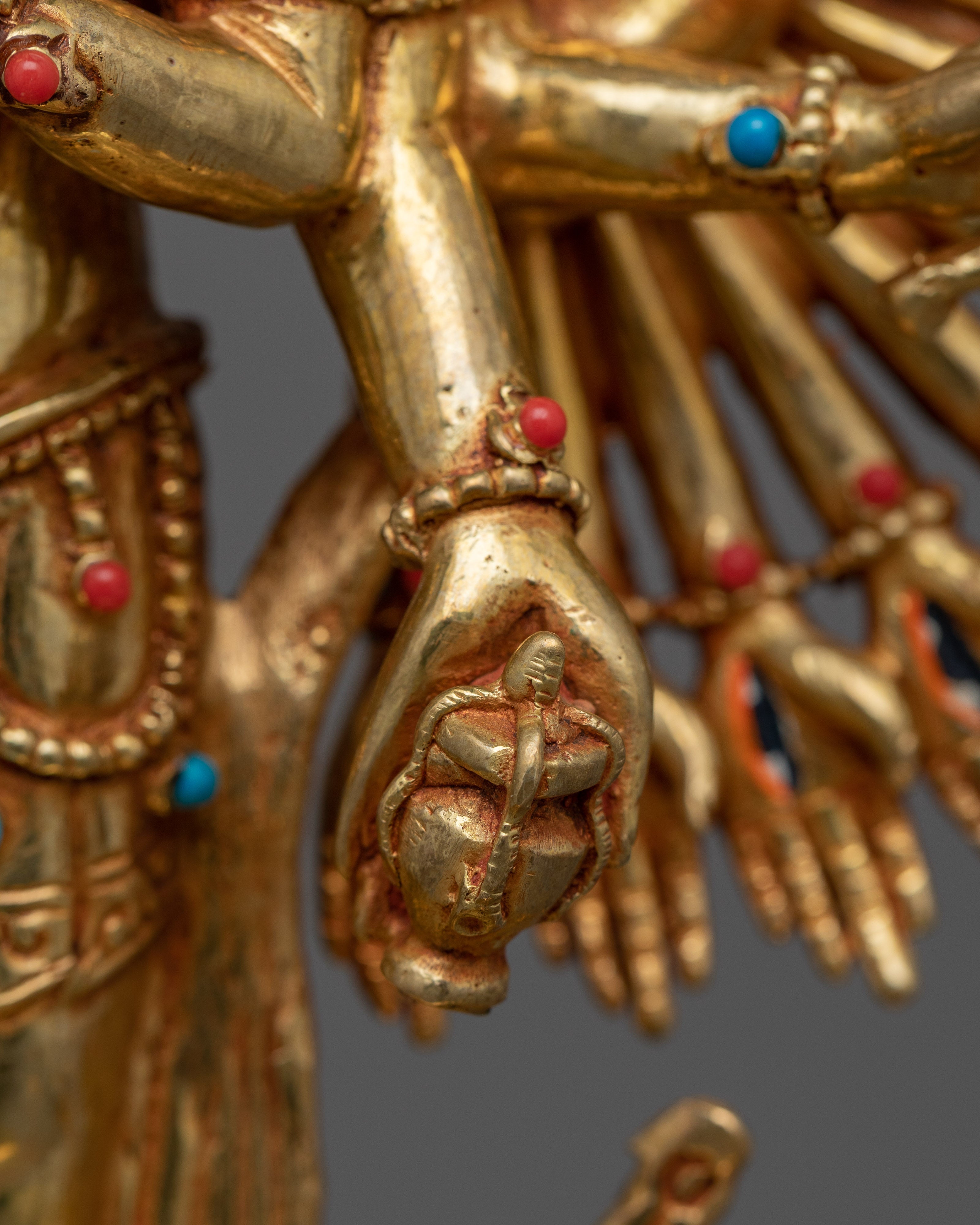 Handcrafted Sculpture of 1000 Armed Chenrezig | Traditional Artwork