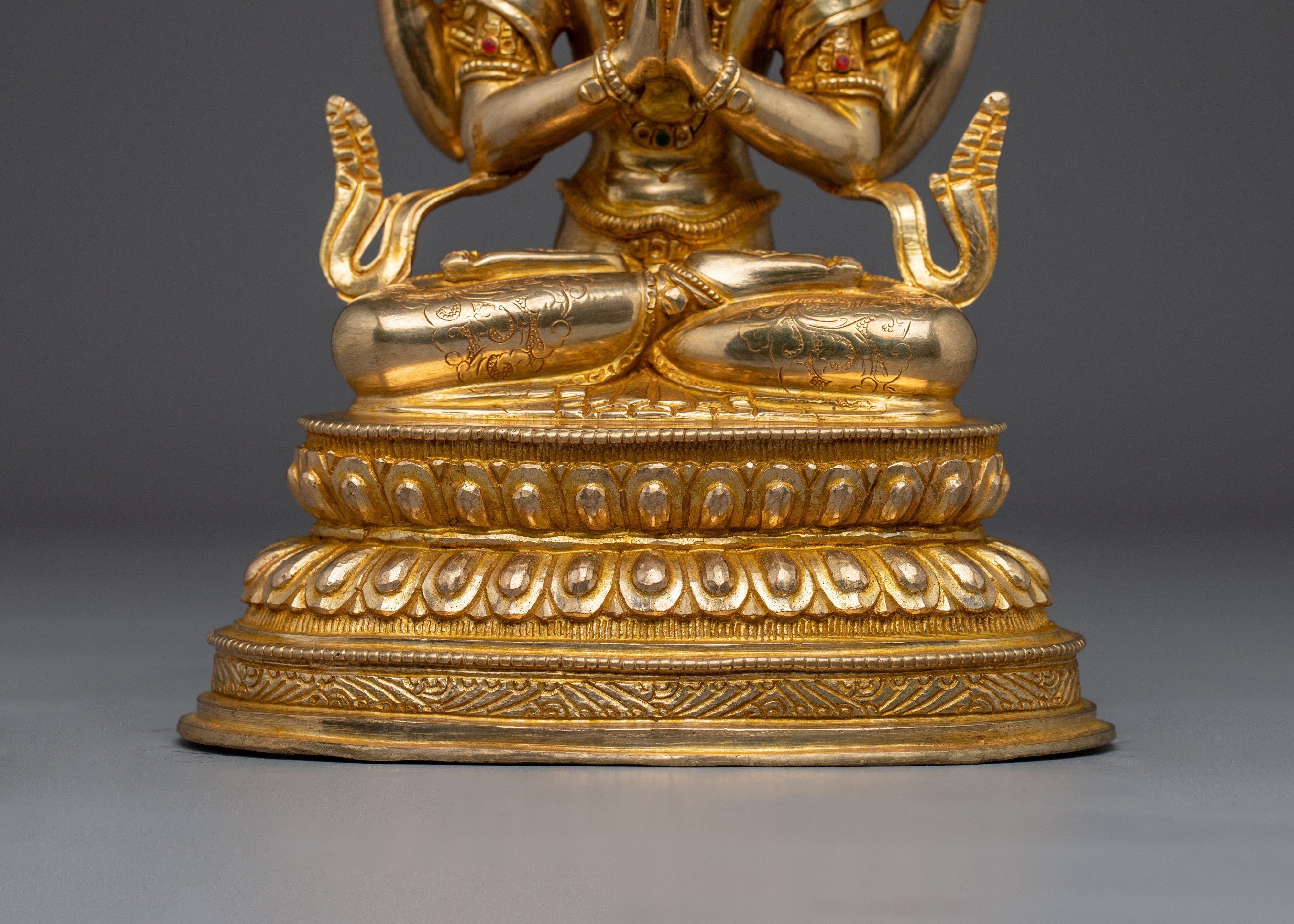Divine Deity Chenrezig | Avalokiteshvara statue