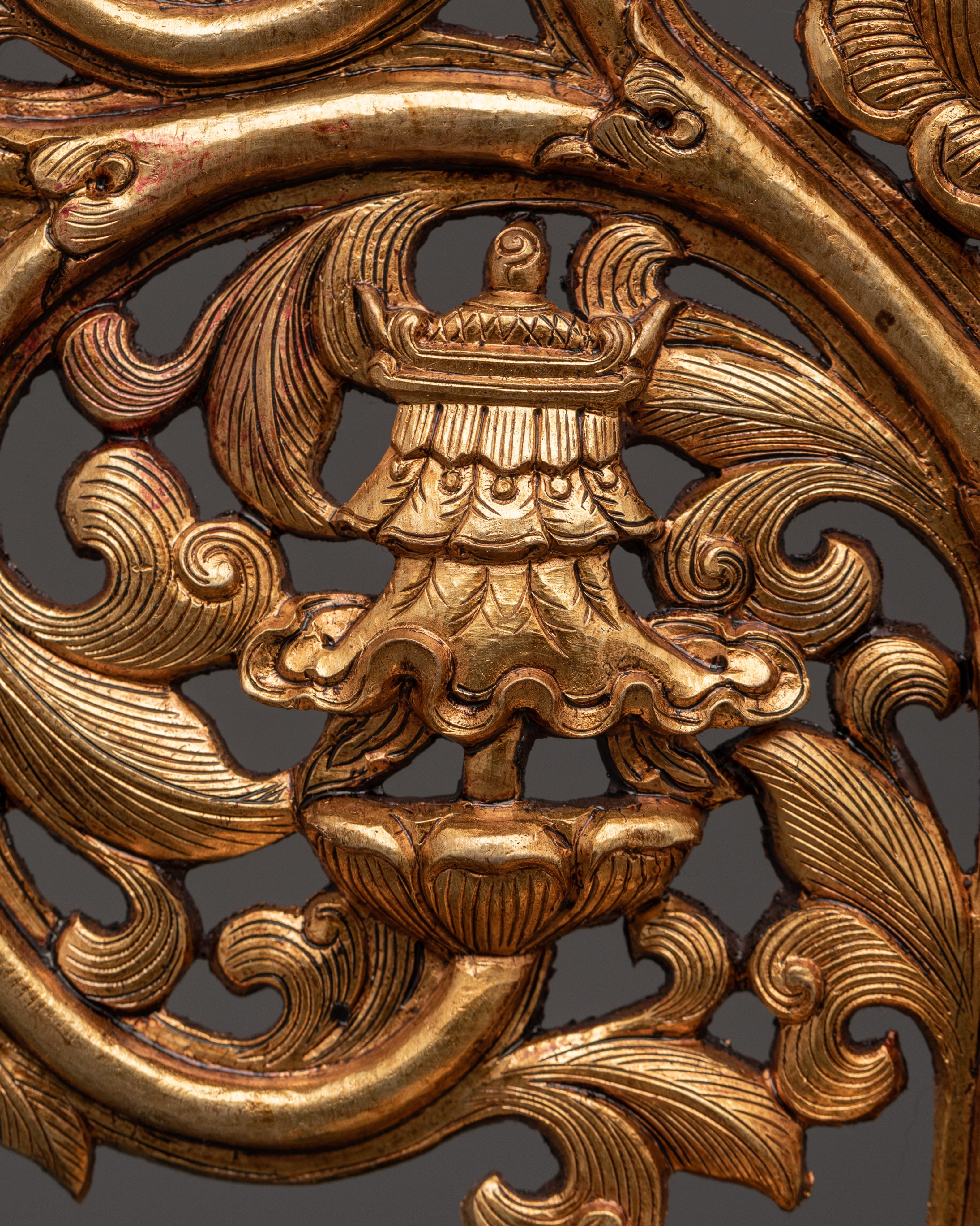Sacred Guru Rinpoche with 8 Auspicious Symbols | Tibetan Deity Figure