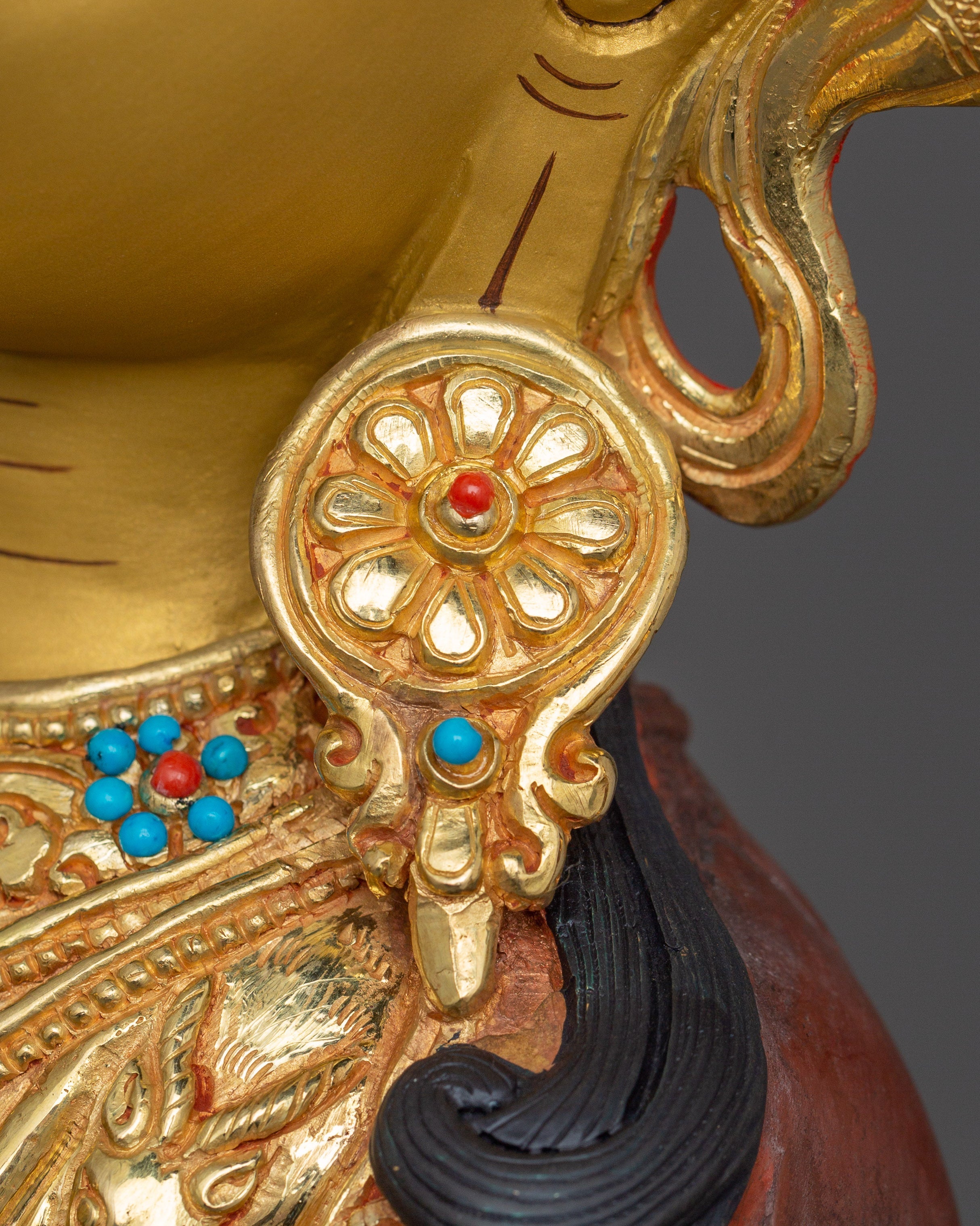 Divine Sculpture of Chenrezig | The Bodhisattva of Compassion
