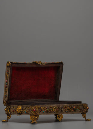 Tibetan Treasure Box with Silver Wire |  Perfect for jewelry storage